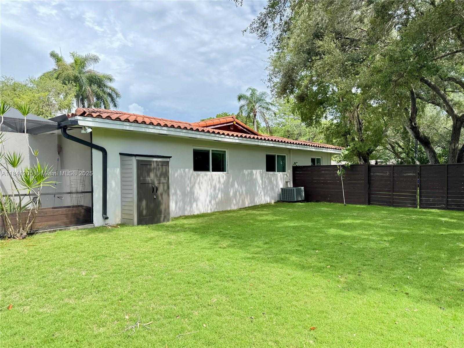 Small Image of 7450 SOUTH WEST 165TH TER, Palmetto Bay Number 6