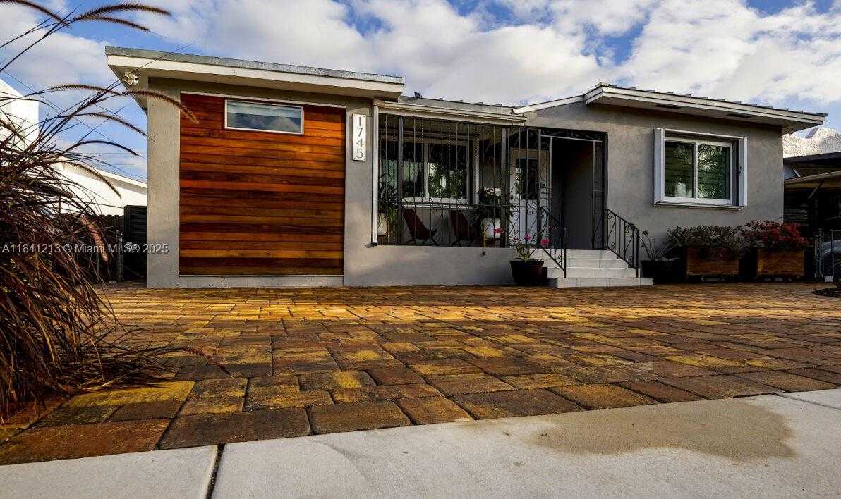 Small Image of 1745 SOUTH WEST 11TH TER, Miami Number 35