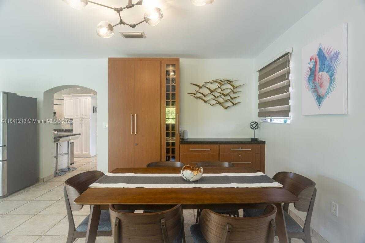 Small Image of 1745 SOUTH WEST 11TH TER, Miami Number 8