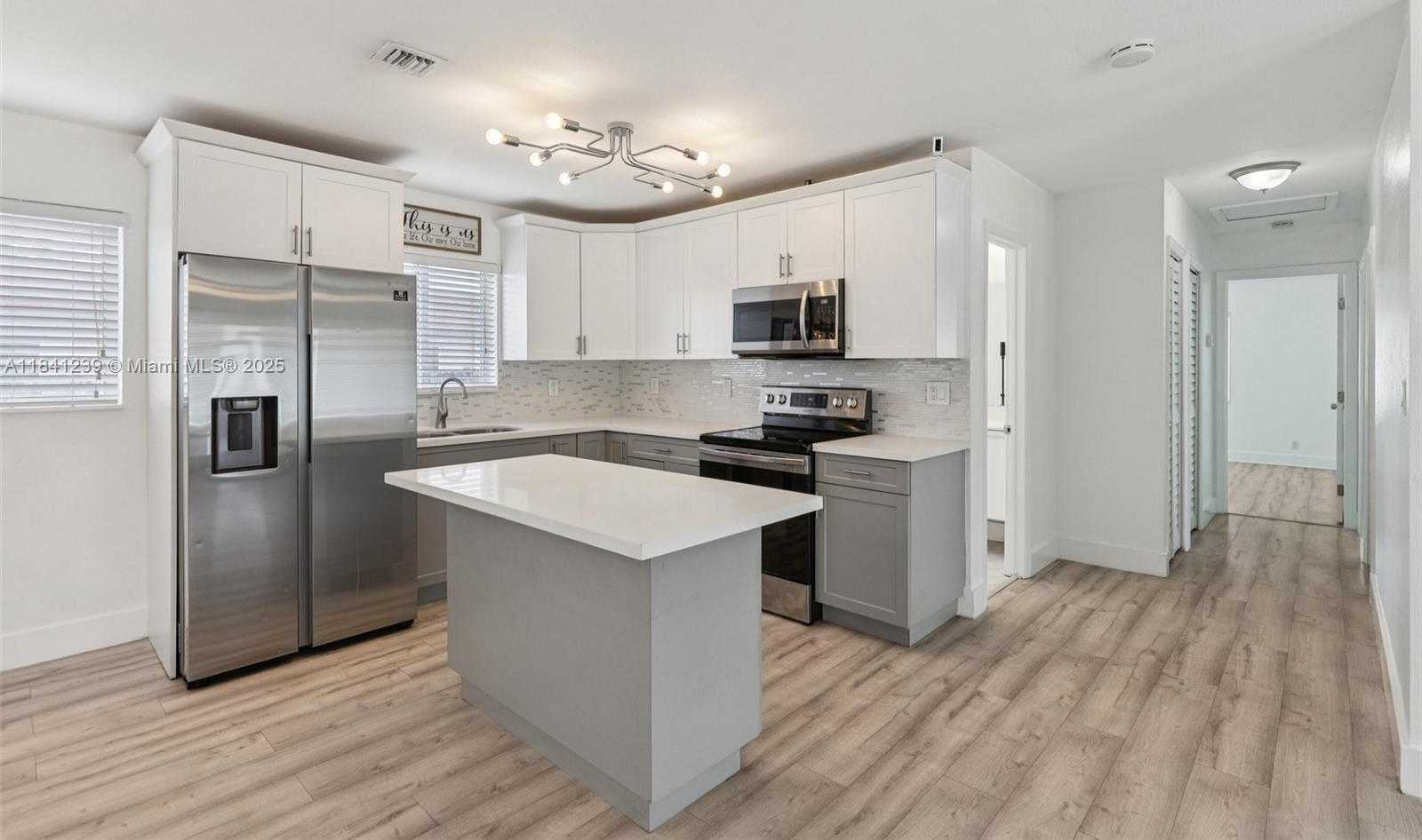 Small Image of 2455 WILEY CT, Hollywood Number 19