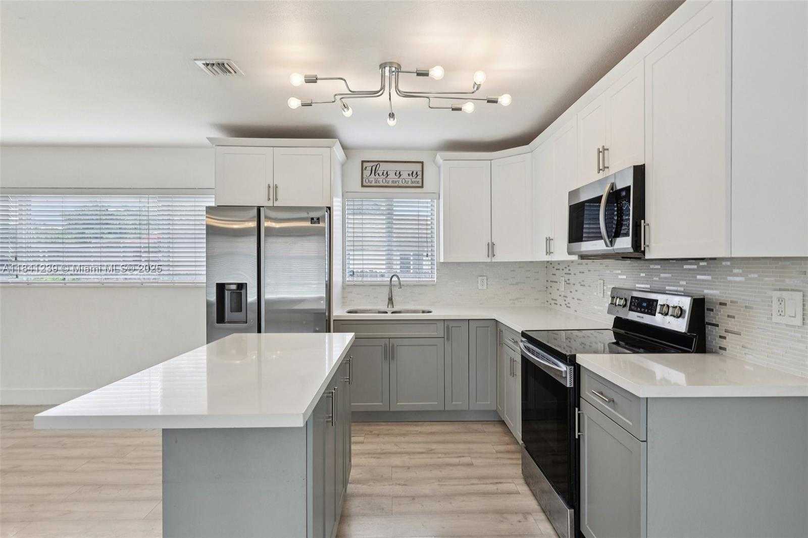 Small Image of 2455 WILEY CT, Hollywood Number 21