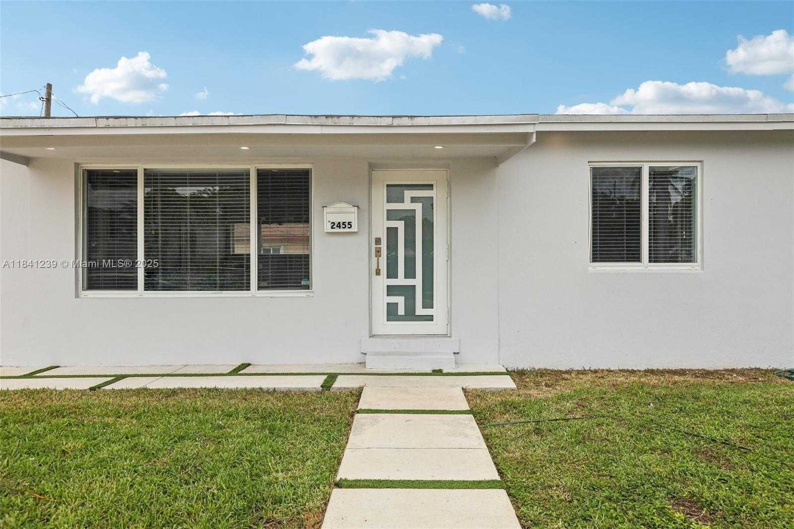 Small Image of 2455 WILEY CT, Hollywood Number 6