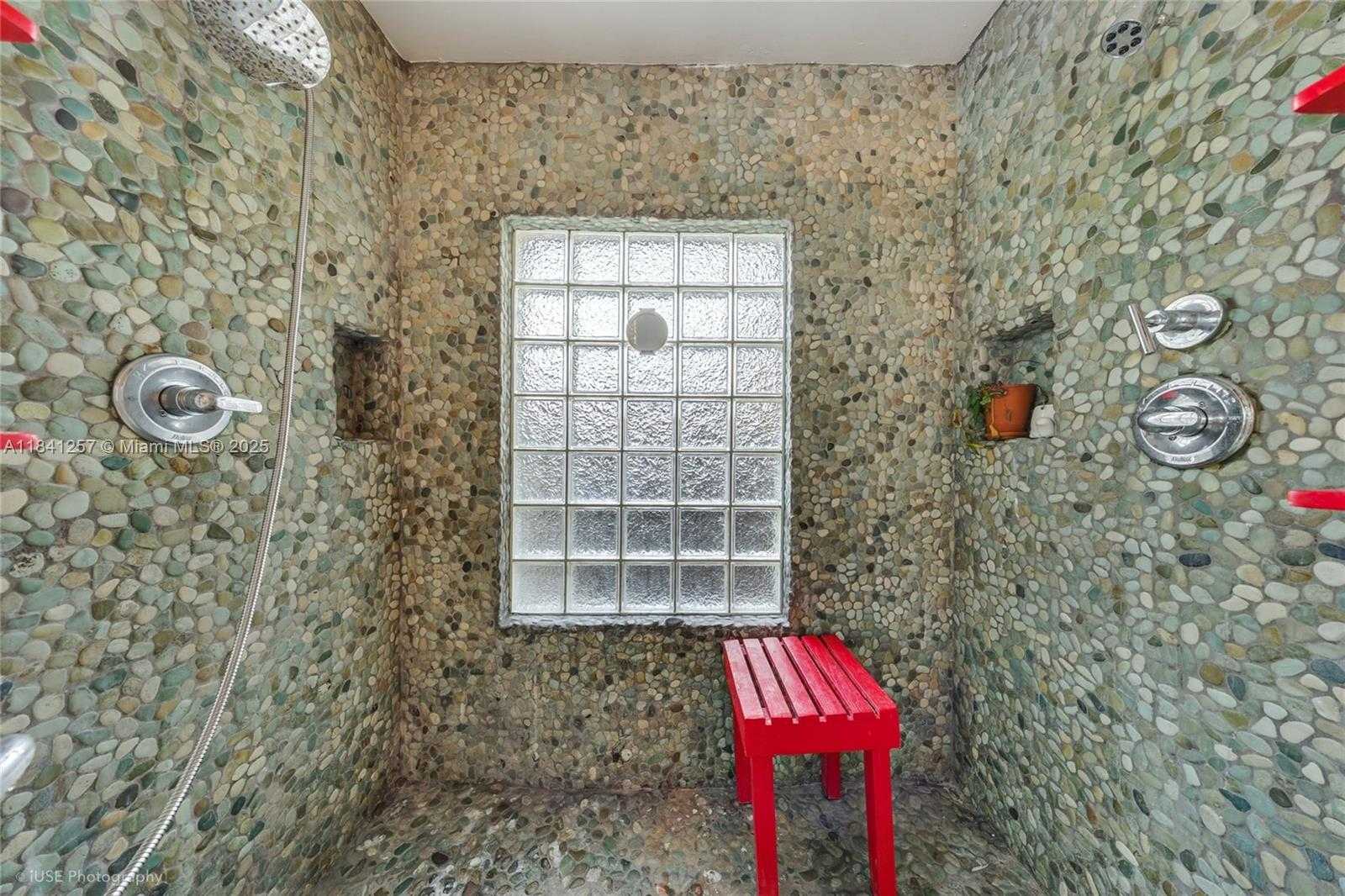 Small Image of 1615 SOUTH MIAMI AVE, Miami Number 10