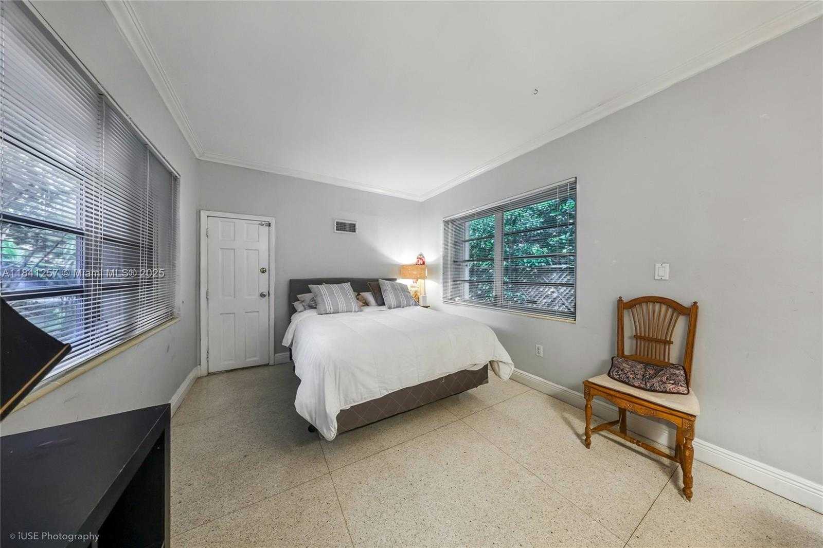 Small Image of 1615 SOUTH MIAMI AVE, Miami Number 16