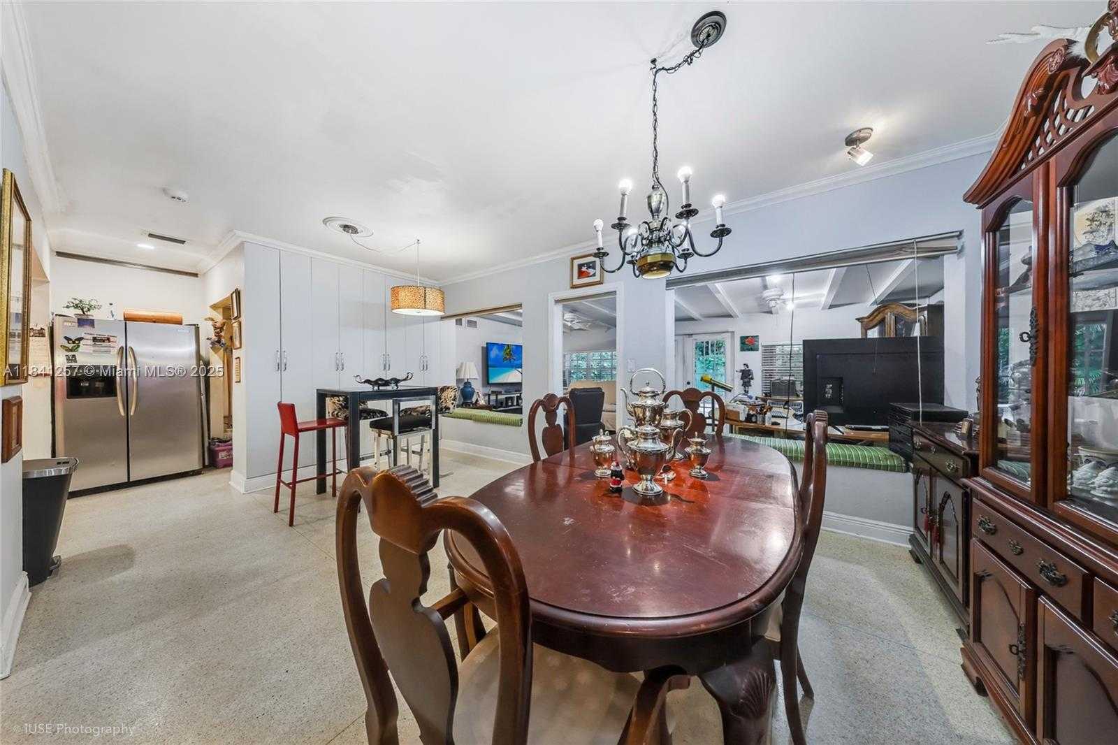 Small Image of 1615 SOUTH MIAMI AVE, Miami Number 5