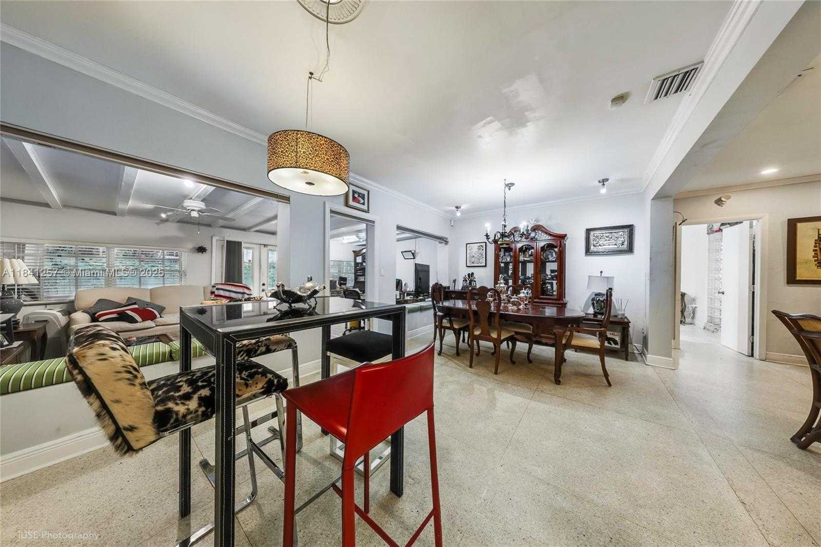 Small Image of 1615 SOUTH MIAMI AVE, Miami Number 7