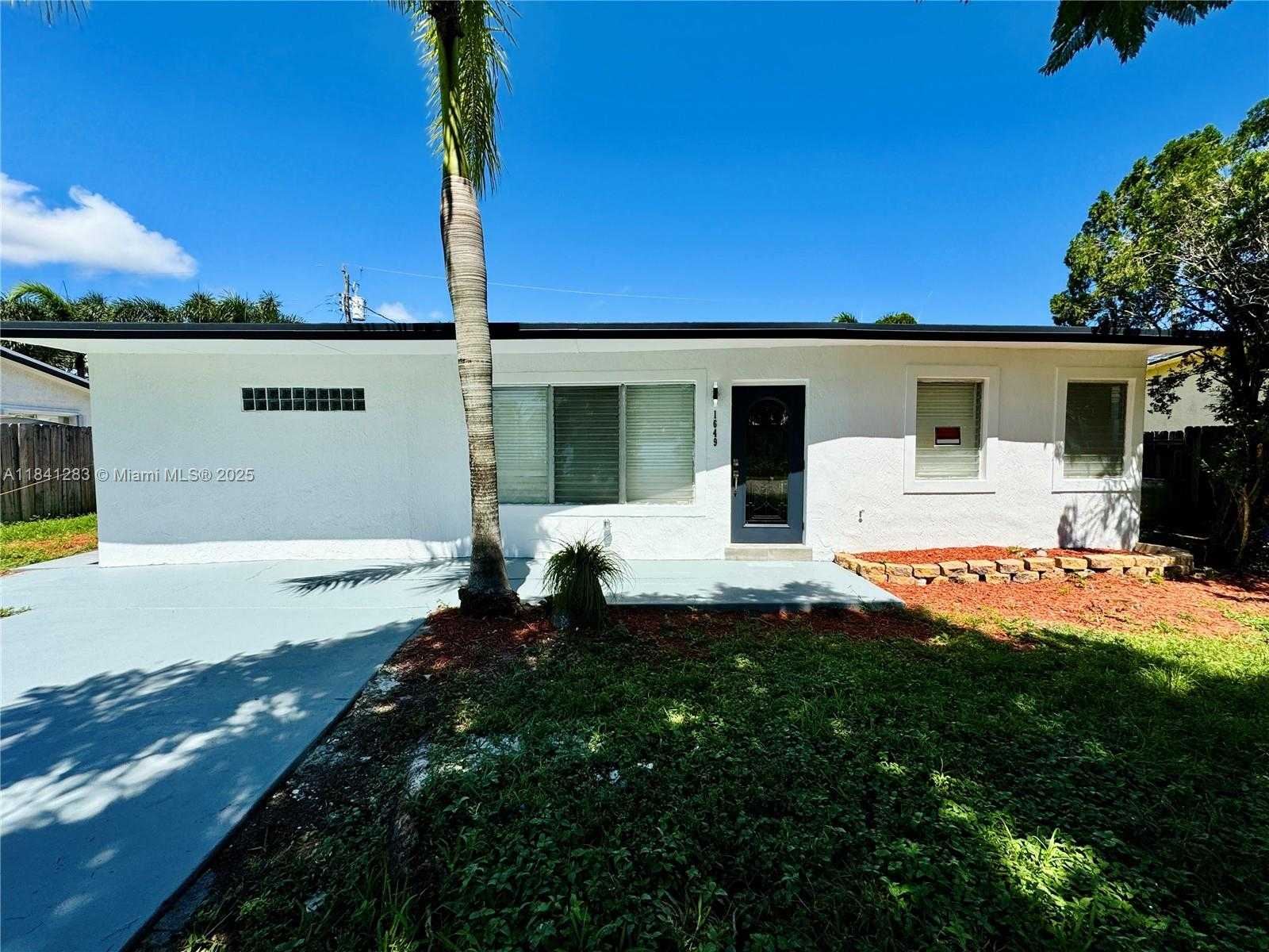 Small Image of 1649 NORTH EAST 30TH CT, Pompano Beach Number 2