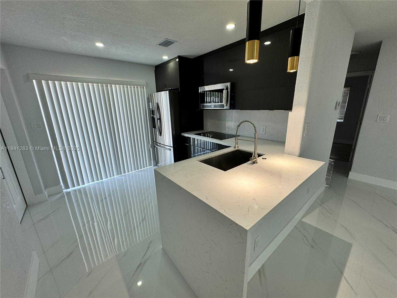 Small Image of 1649 NORTH EAST 30TH CT, Pompano Beach Number 6