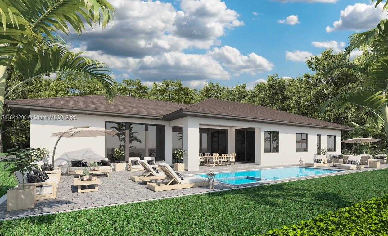 Small Image of 12641 SOUTH WEST 93RD CT, Miami Number 2