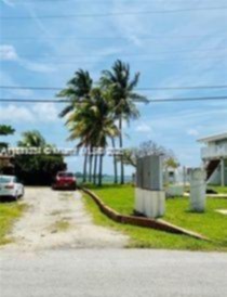 Small Image of 10900 NORTH BAYSHORE DR, Miami Number 12