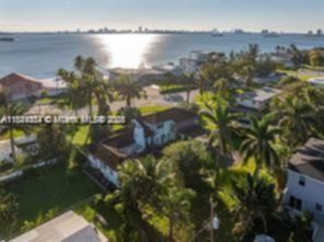 Small Image of 10900 NORTH BAYSHORE DR, Miami Number 2