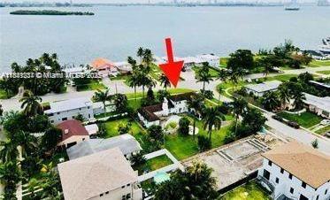 Small Image of 10900 NORTH BAYSHORE DR, Miami Number 21