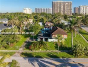 Small Image of 10900 NORTH BAYSHORE DR, Miami Number 6