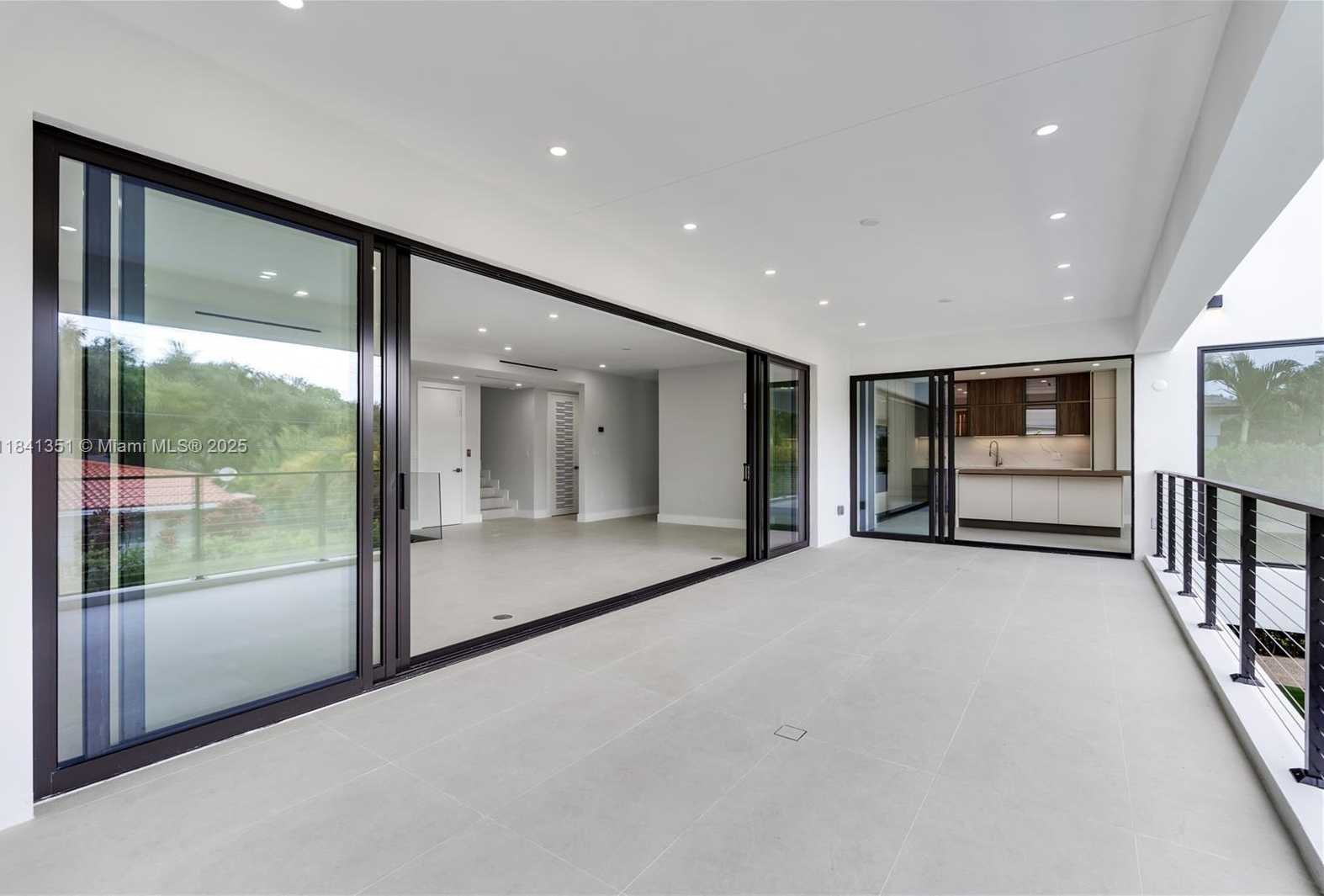 Small Image of 285 WOODCREST RD, Key Biscayne Number 13