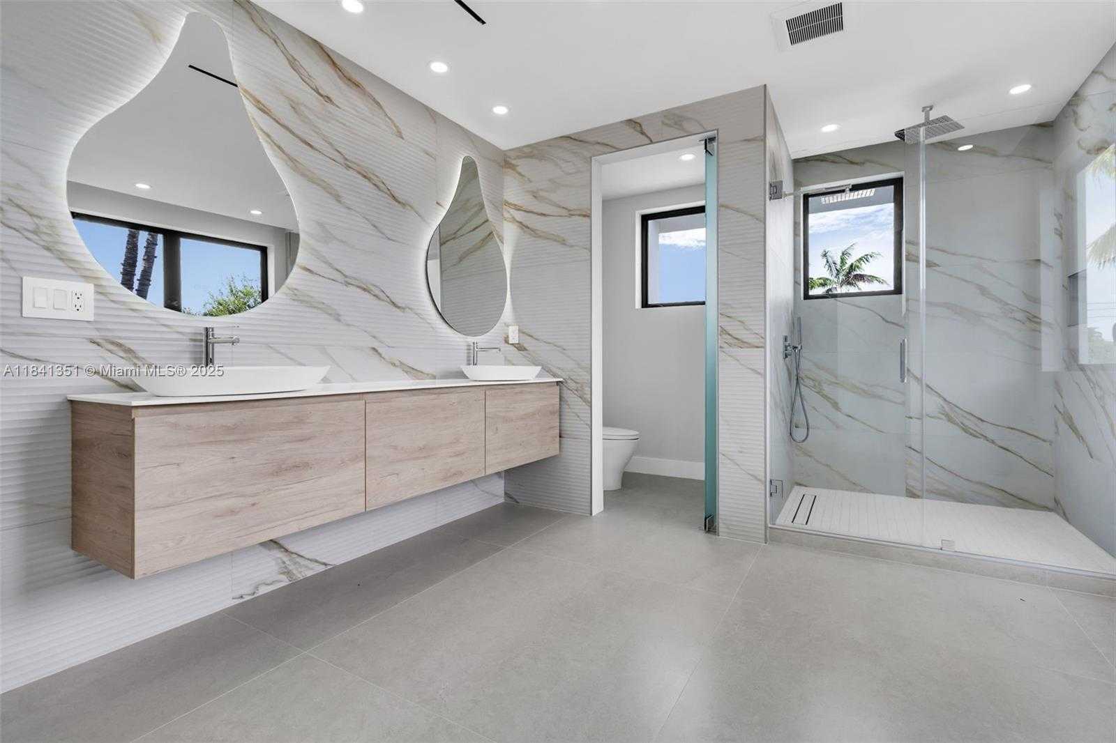 Small Image of 285 WOODCREST RD, Key Biscayne Number 22