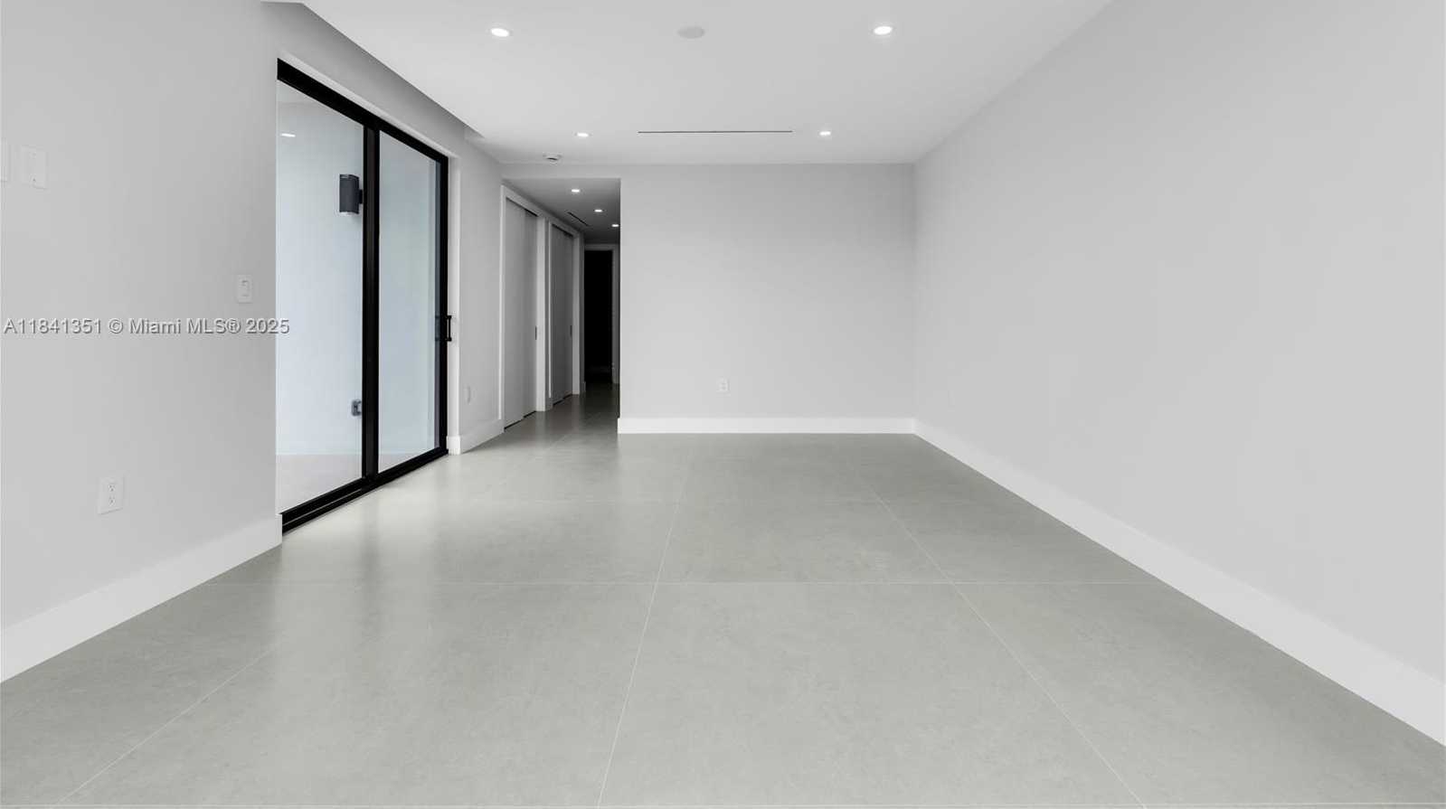 Small Image of 285 WOODCREST RD, Key Biscayne Number 24