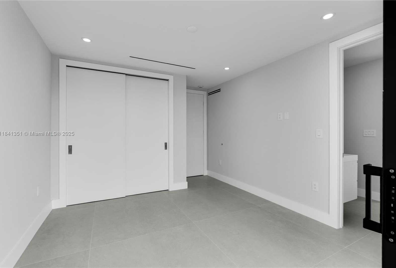 Small Image of 285 WOODCREST RD, Key Biscayne Number 32