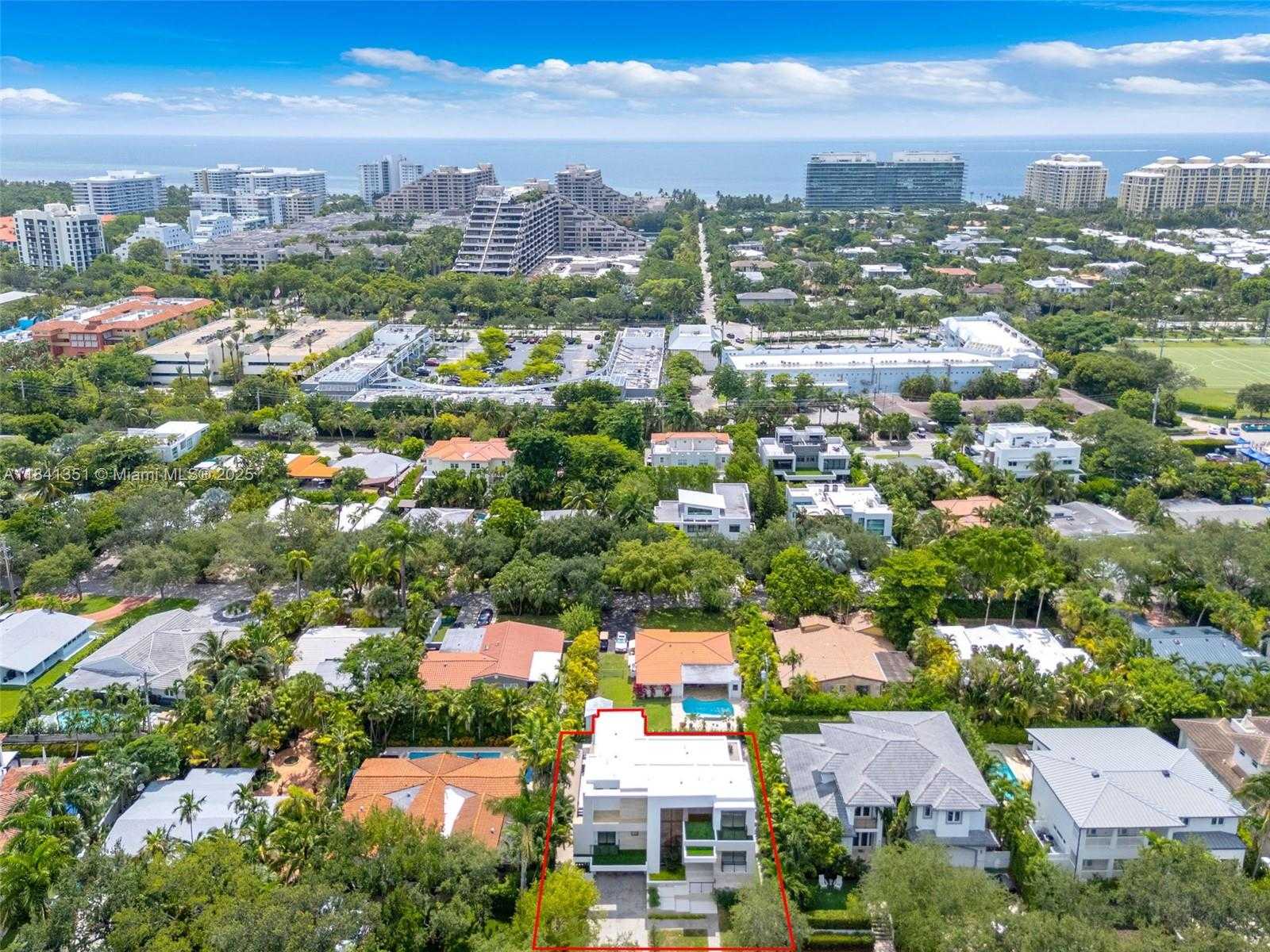 Small Image of 285 WOODCREST RD, Key Biscayne Number 45
