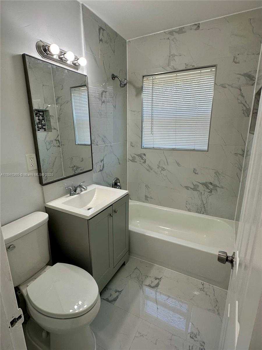Small Image of 1130 SOUTH WEST 47TH AVE, Plantation Number 10