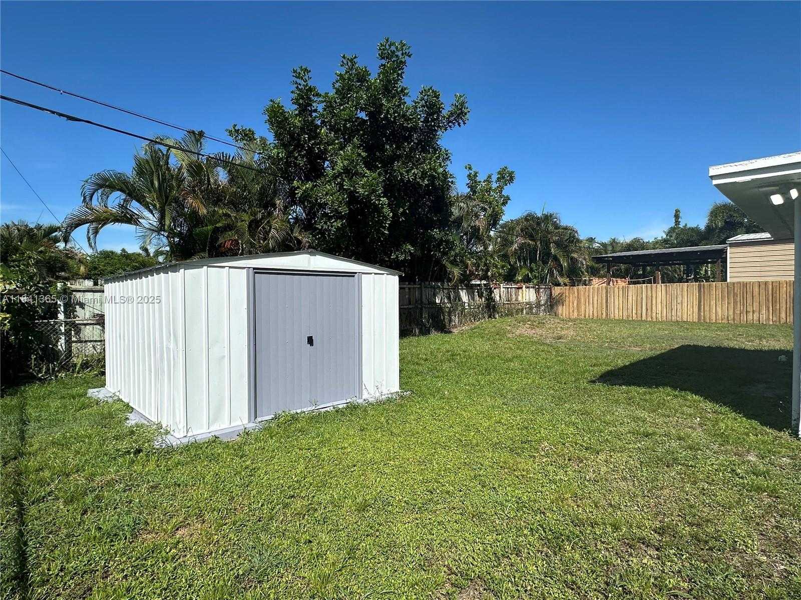 Small Image of 1130 SOUTH WEST 47TH AVE, Plantation Number 15