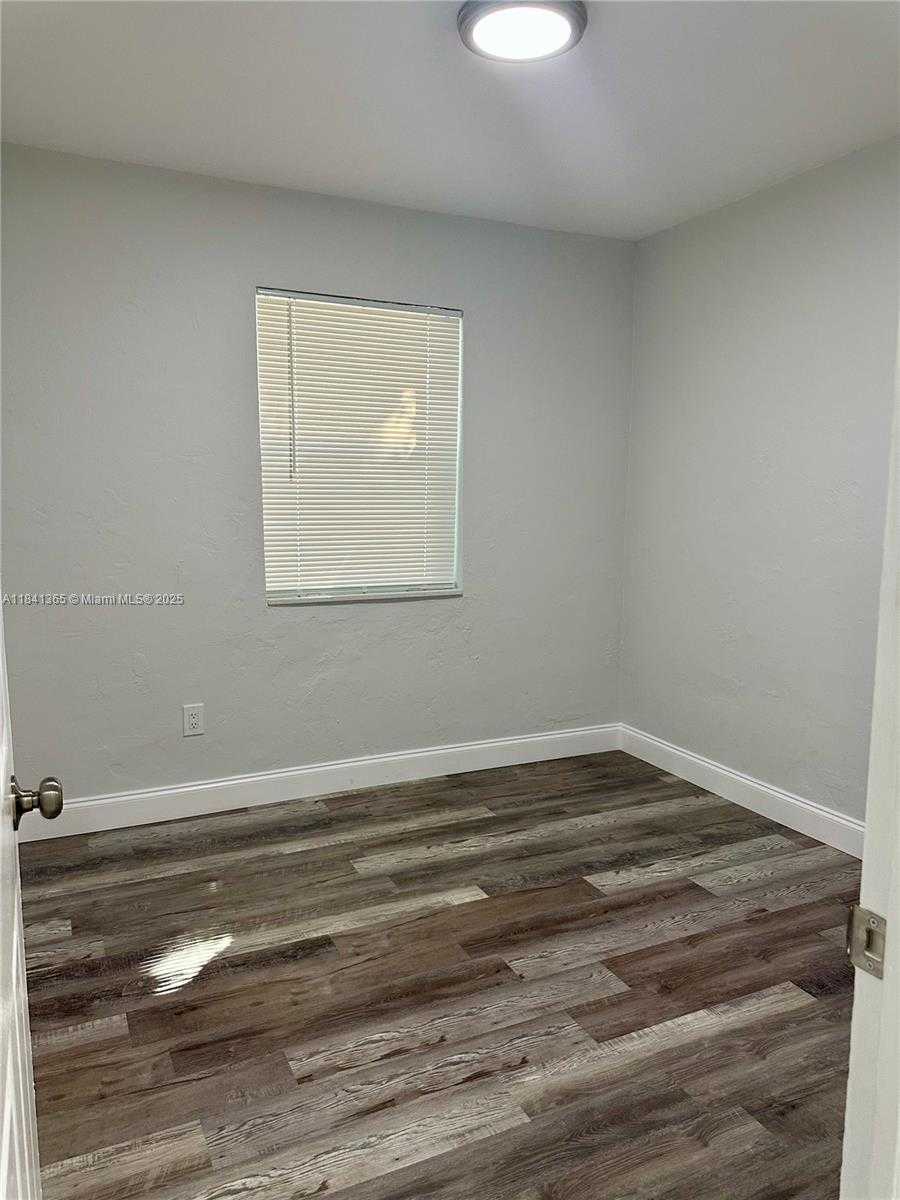 Small Image of 1130 SOUTH WEST 47TH AVE, Plantation Number 7