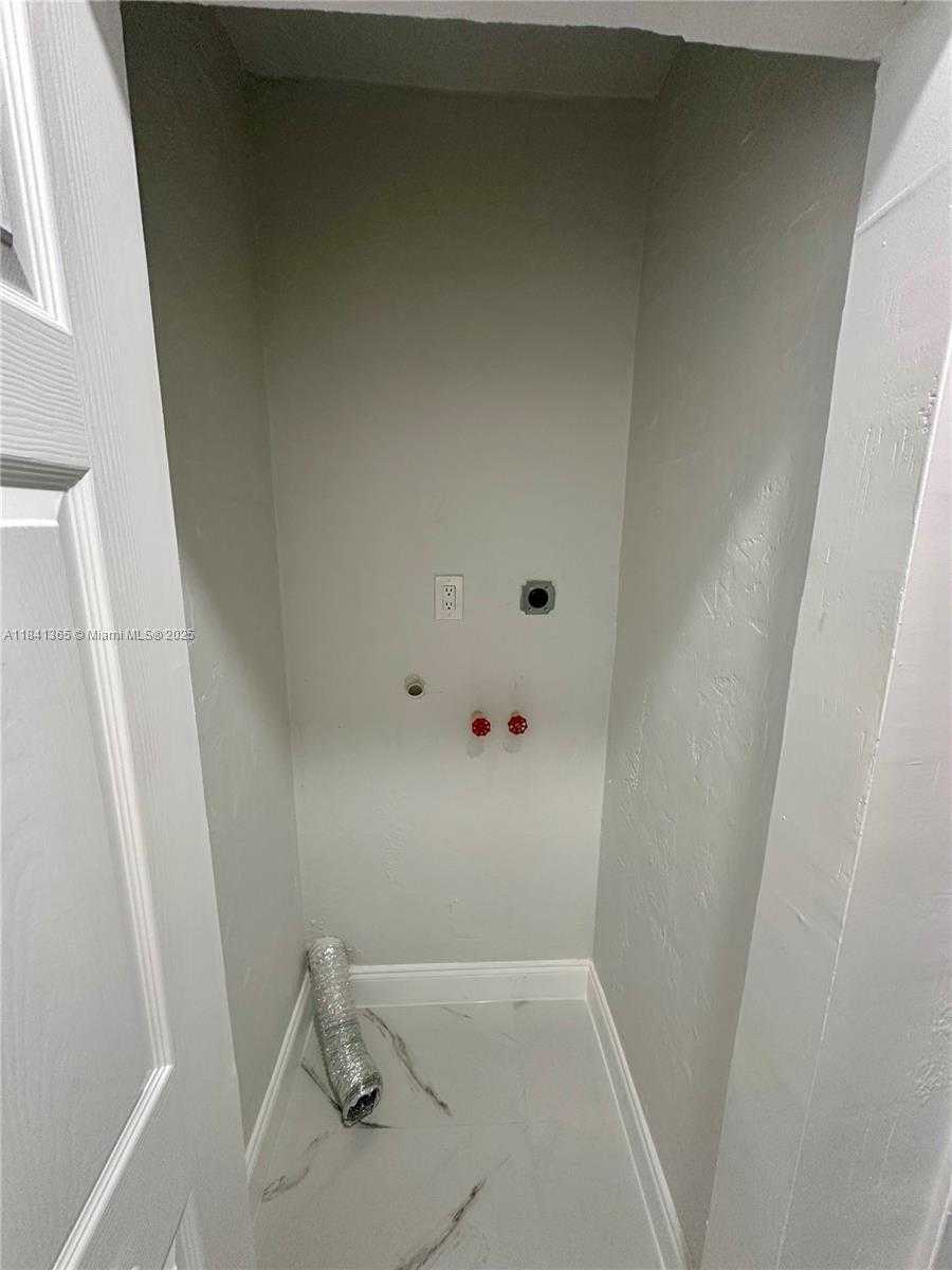 Small Image of 1130 SOUTH WEST 47TH AVE, Plantation Number 9