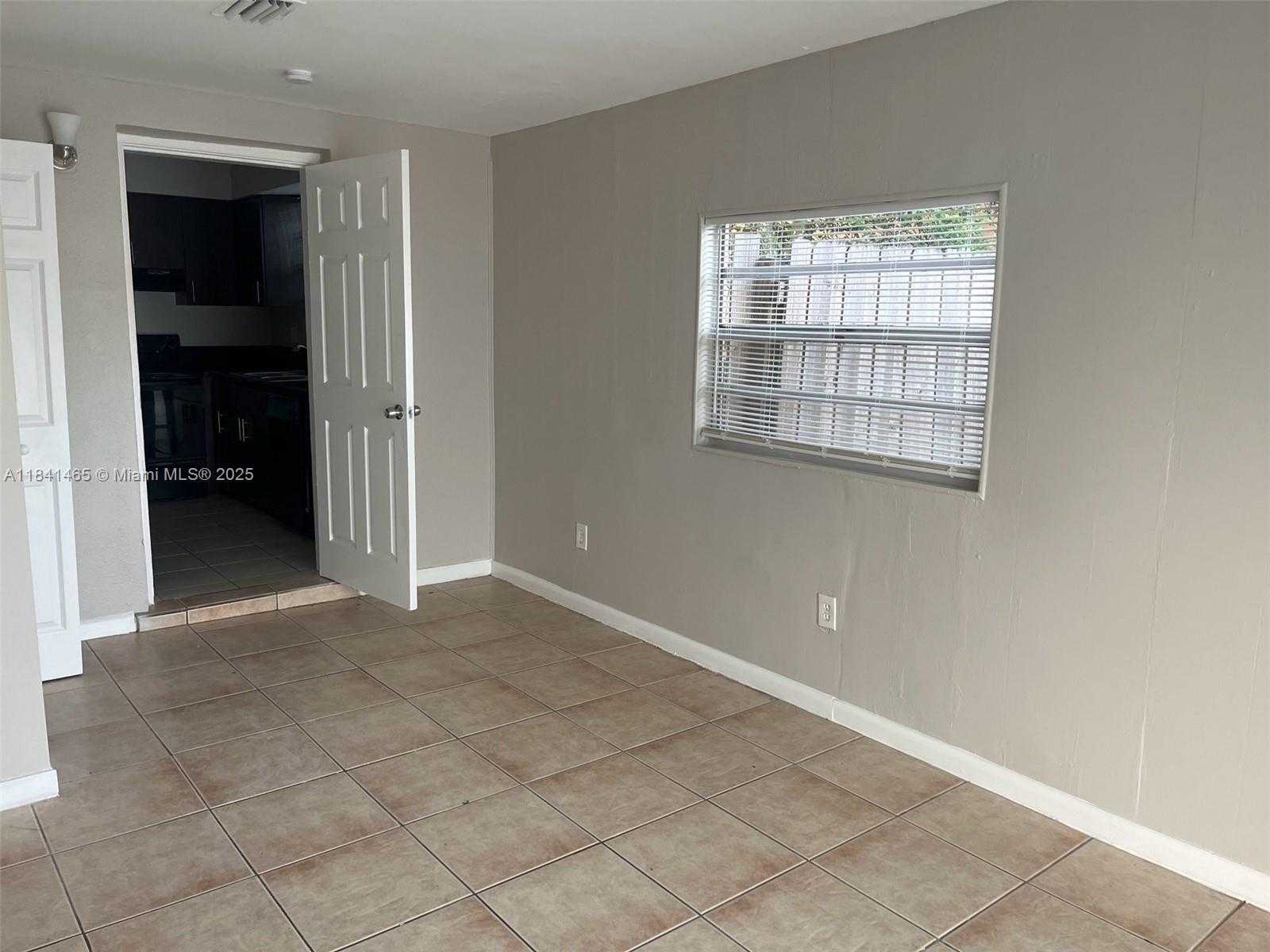Small Image of 7420 NORTH FARRAGUT ST, Hollywood Number 16