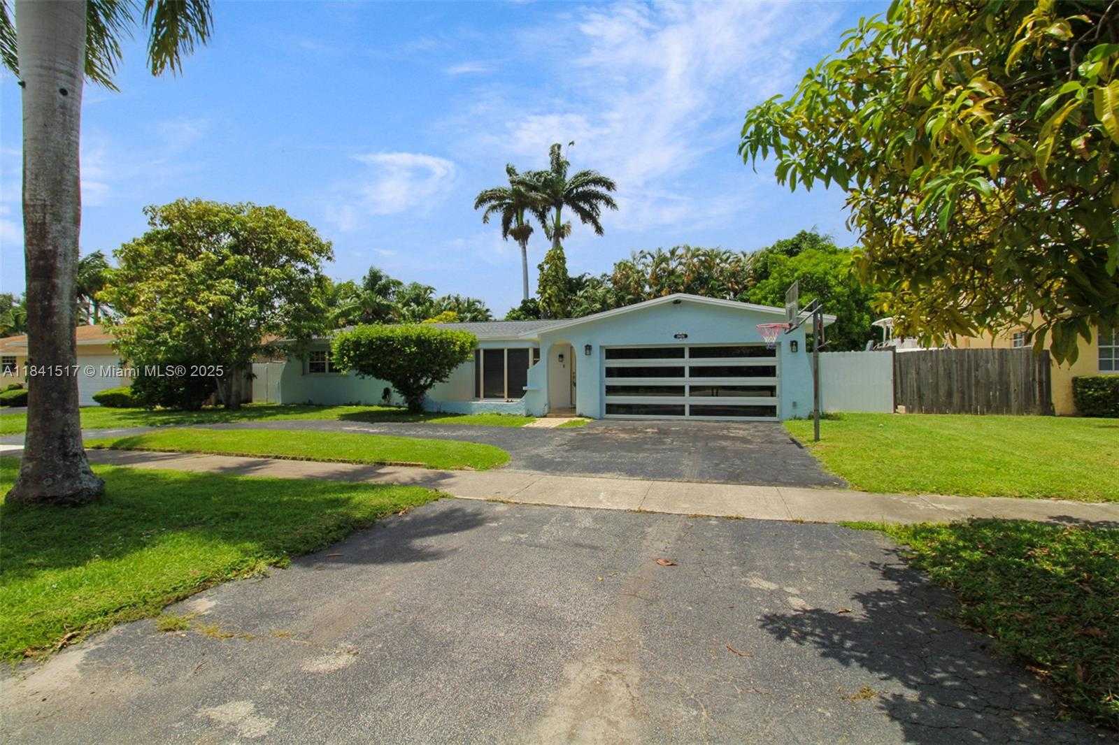 Small Image of 19820 SOUTH WEST 83RD AVE, Cutler Bay Number 3