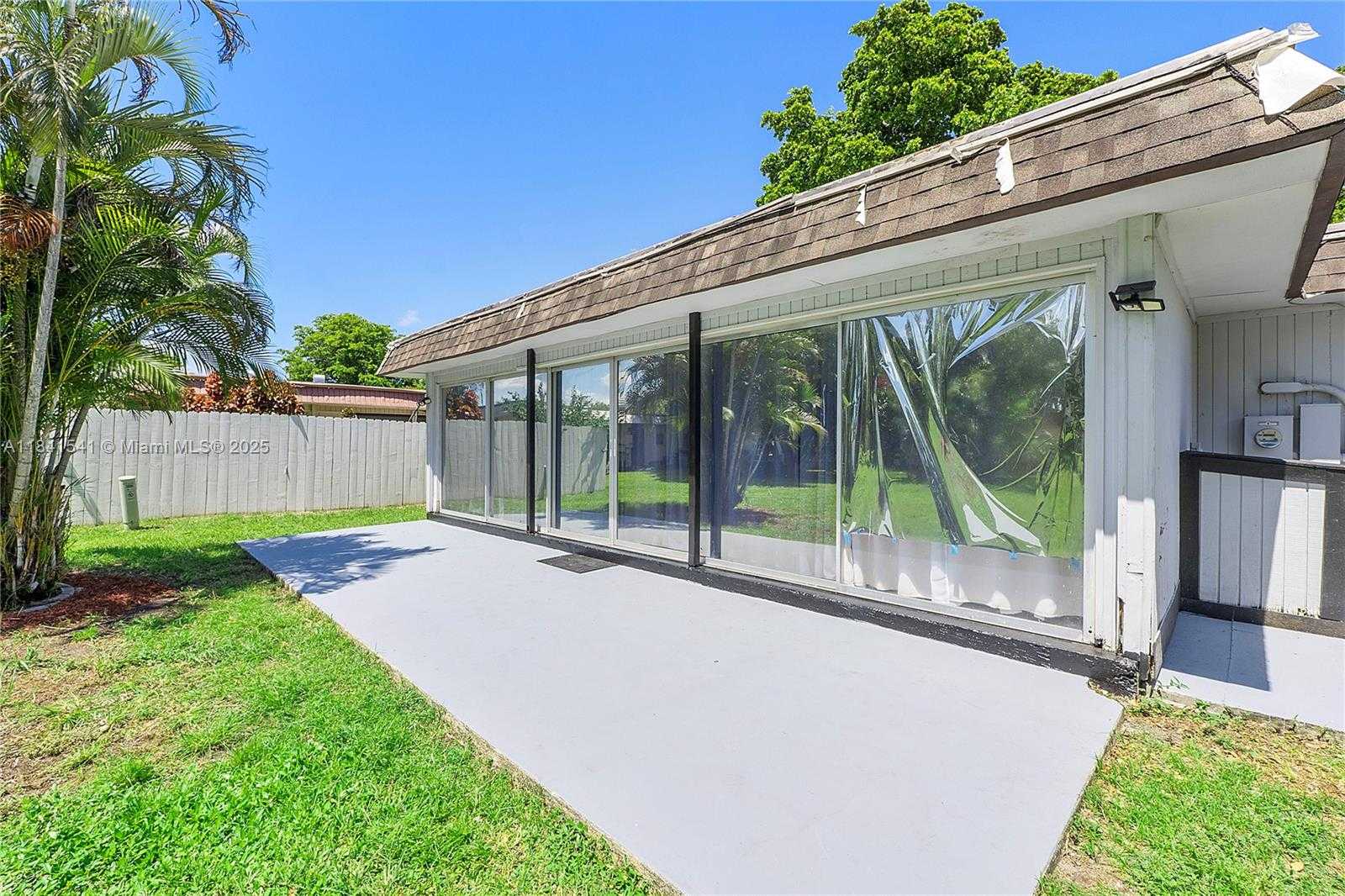 Small Image of 6703 BROOKWOOD BLVD, Tamarac Number 29