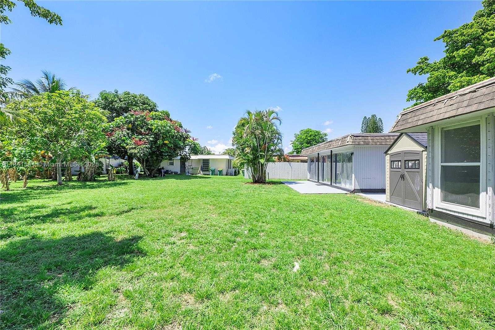 Small Image of 6703 BROOKWOOD BLVD, Tamarac Number 31