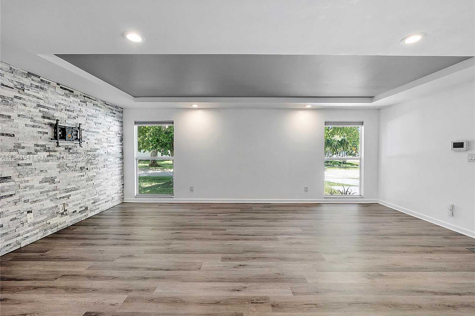 Small Image of 6703 BROOKWOOD BLVD, Tamarac Number 8