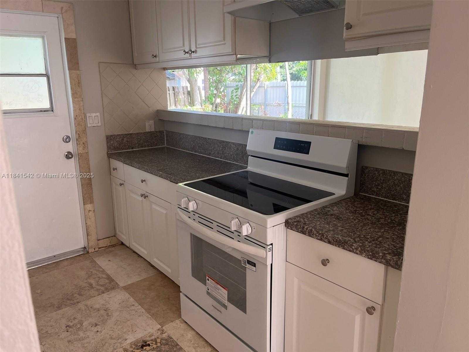 Small Image of 1450 NORTH 64TH AVE, Hollywood Number 10
