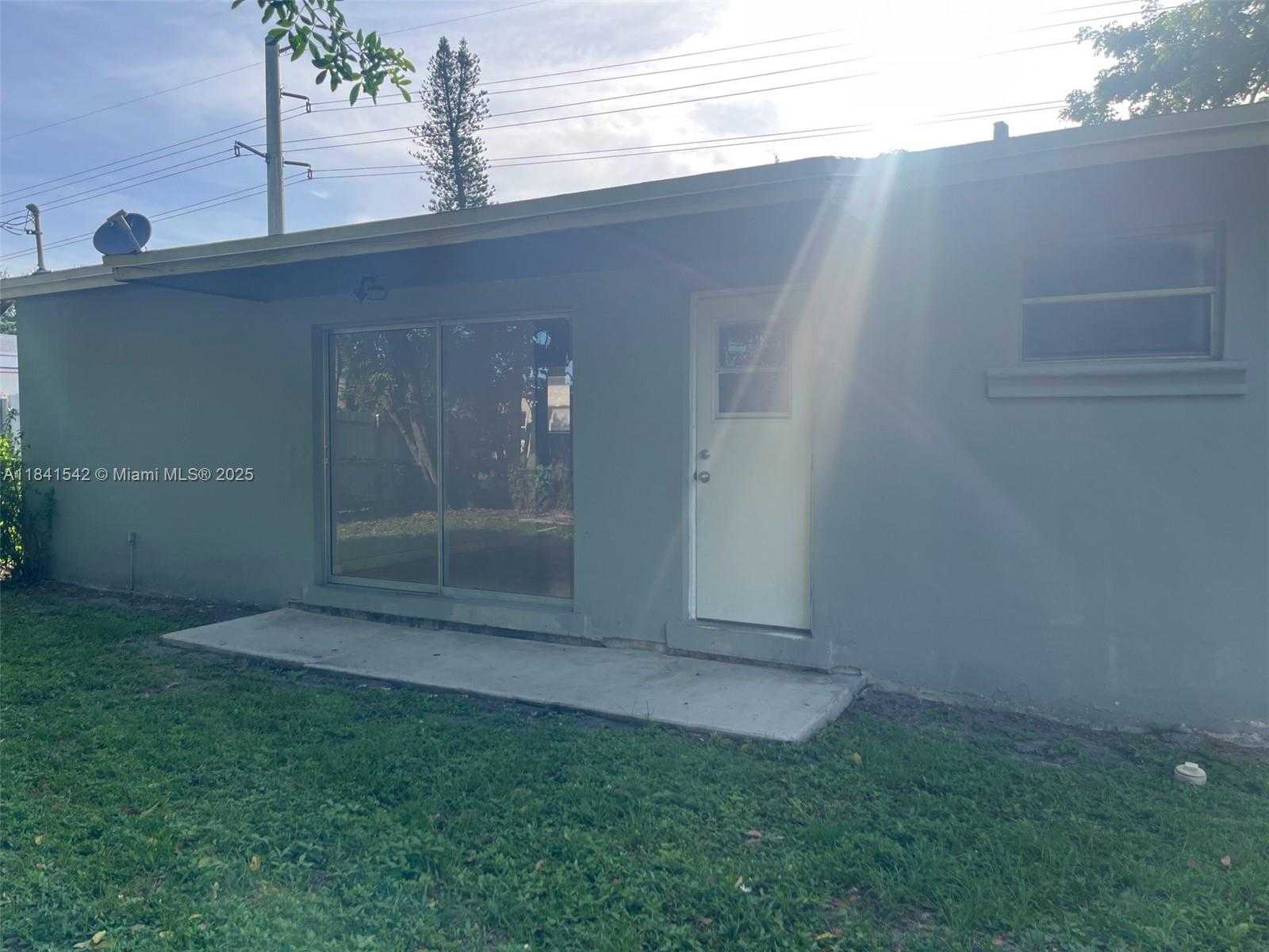 Small Image of 1450 NORTH 64TH AVE, Hollywood Number 31