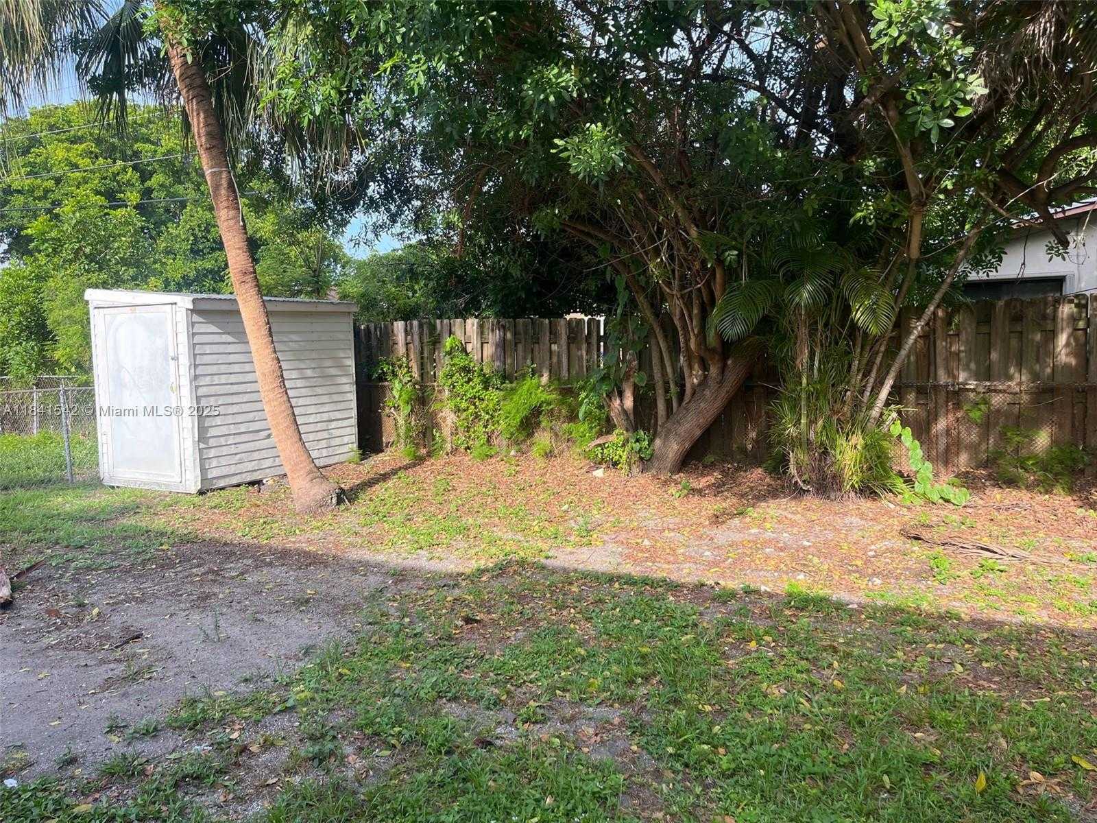 Small Image of 1450 NORTH 64TH AVE, Hollywood Number 36