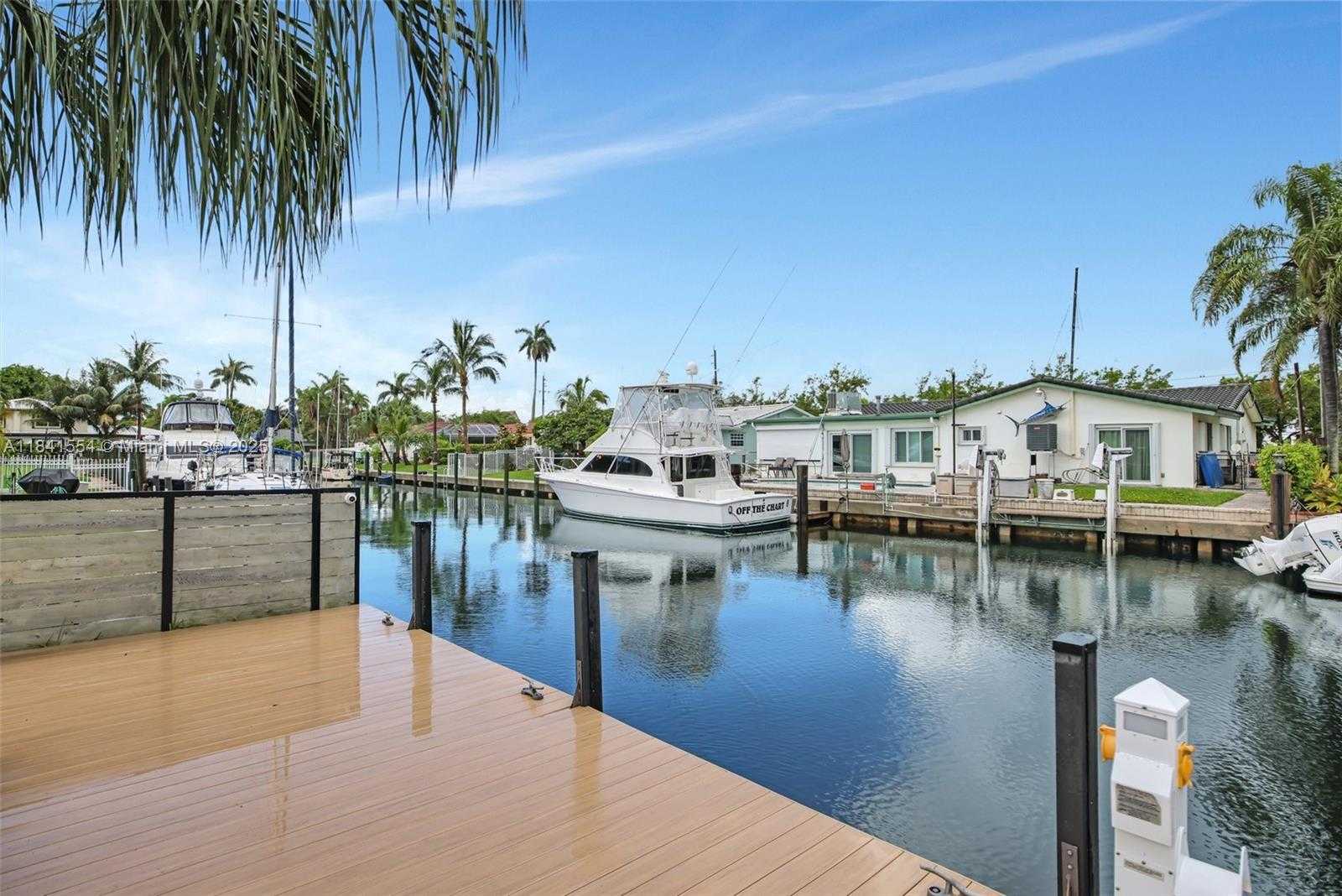 Small Image of 317 NORTH EAST 5TH CT, Dania Beach Number 33