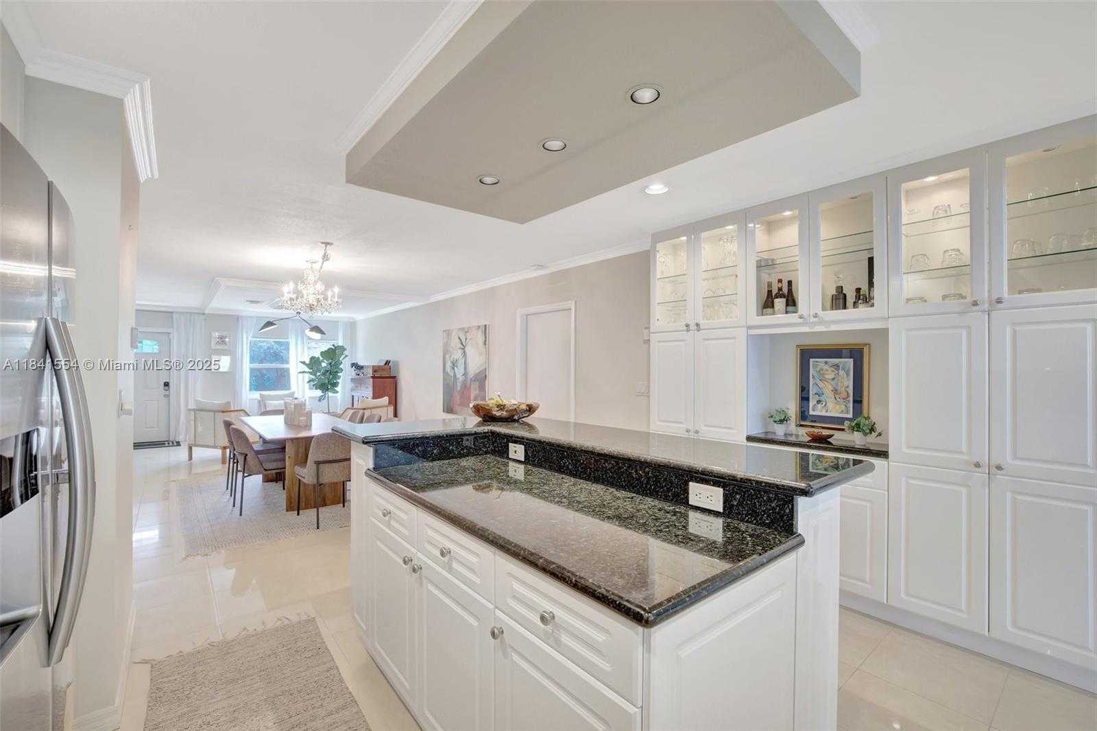 Small Image of 317 NORTH EAST 5TH CT, Dania Beach Number 7