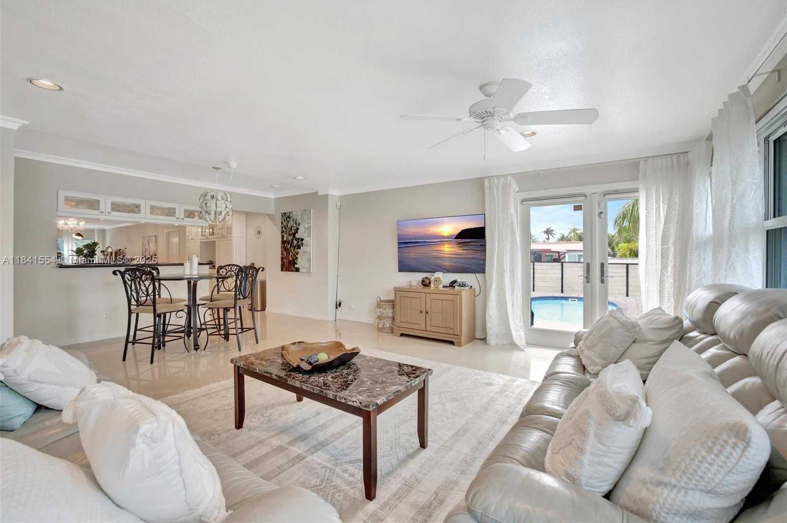 Small Image of 317 NORTH EAST 5TH CT, Dania Beach Number 9