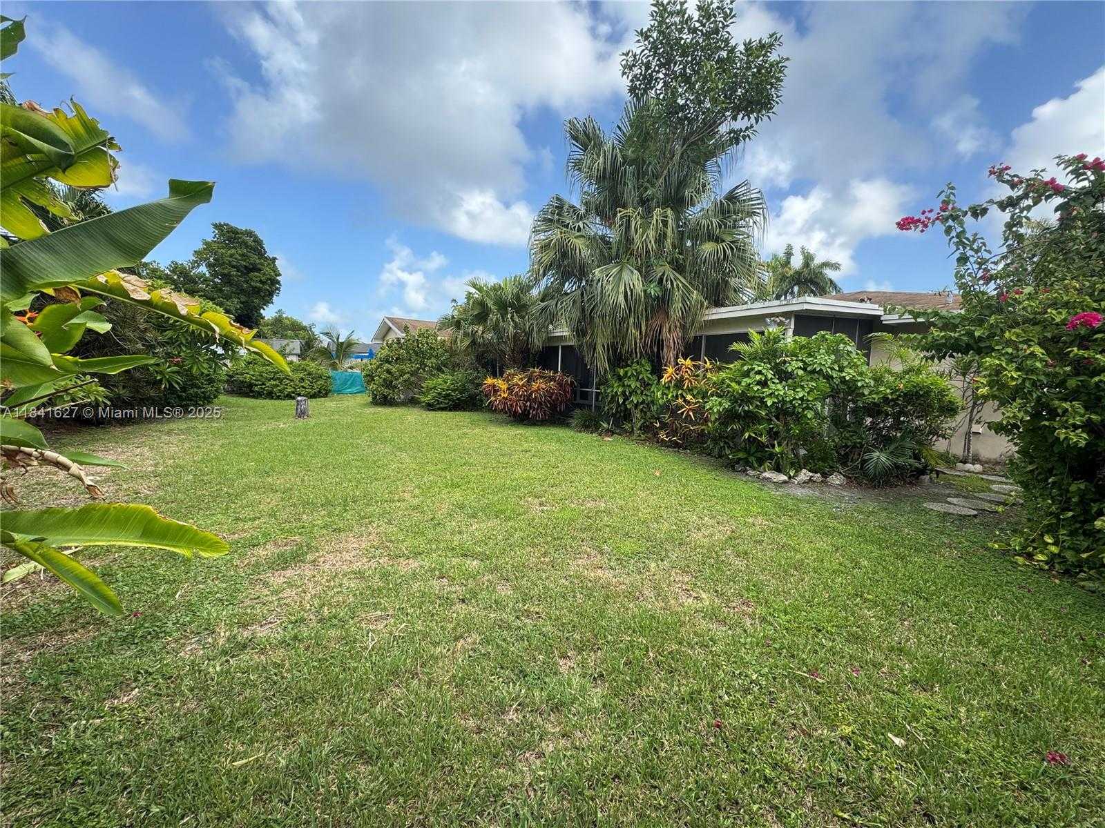 Small Image of 8121 SOUTH WEST 205TH ST, Cutler Bay Number 27