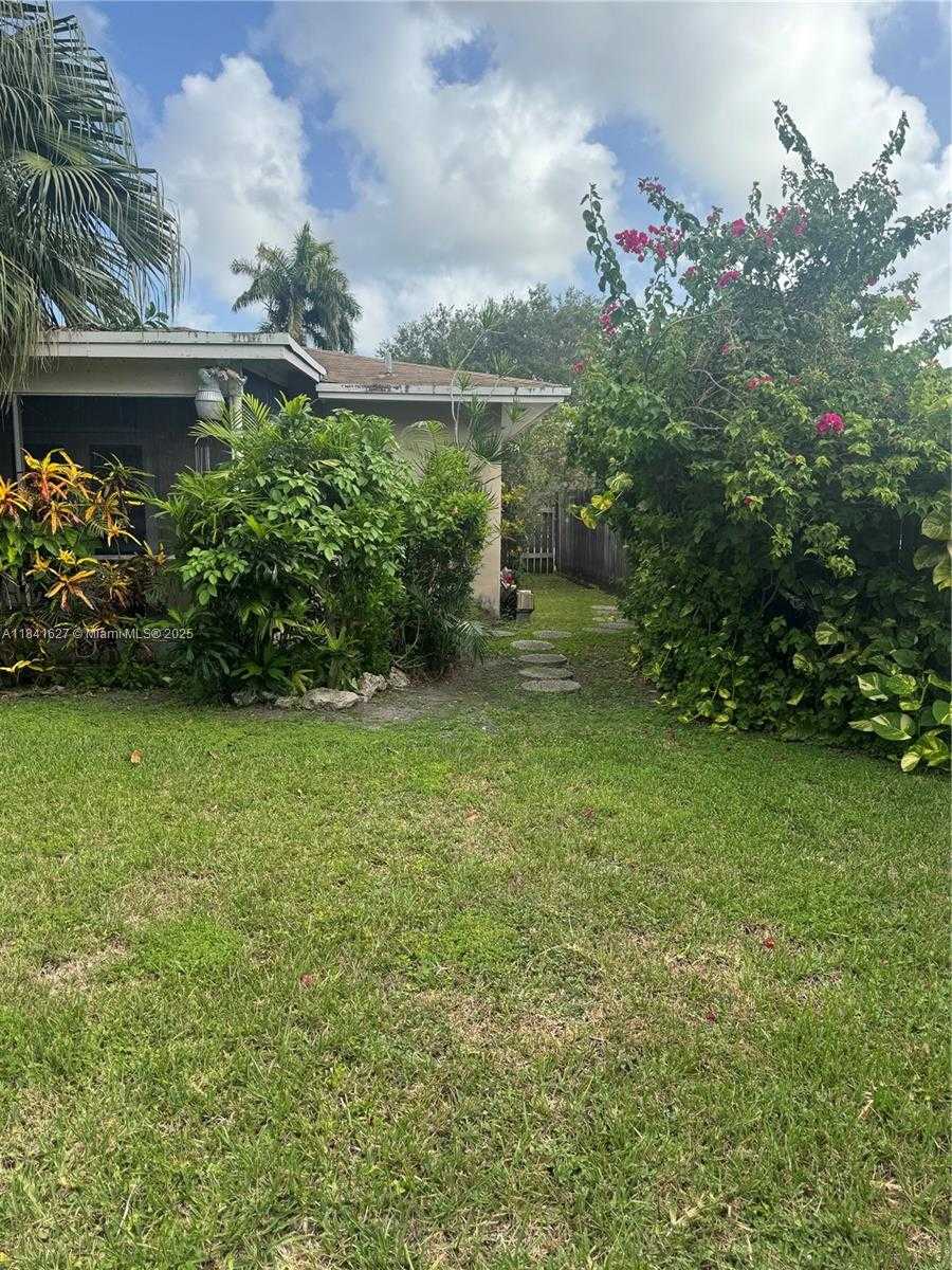 Small Image of 8121 SOUTH WEST 205TH ST, Cutler Bay Number 28