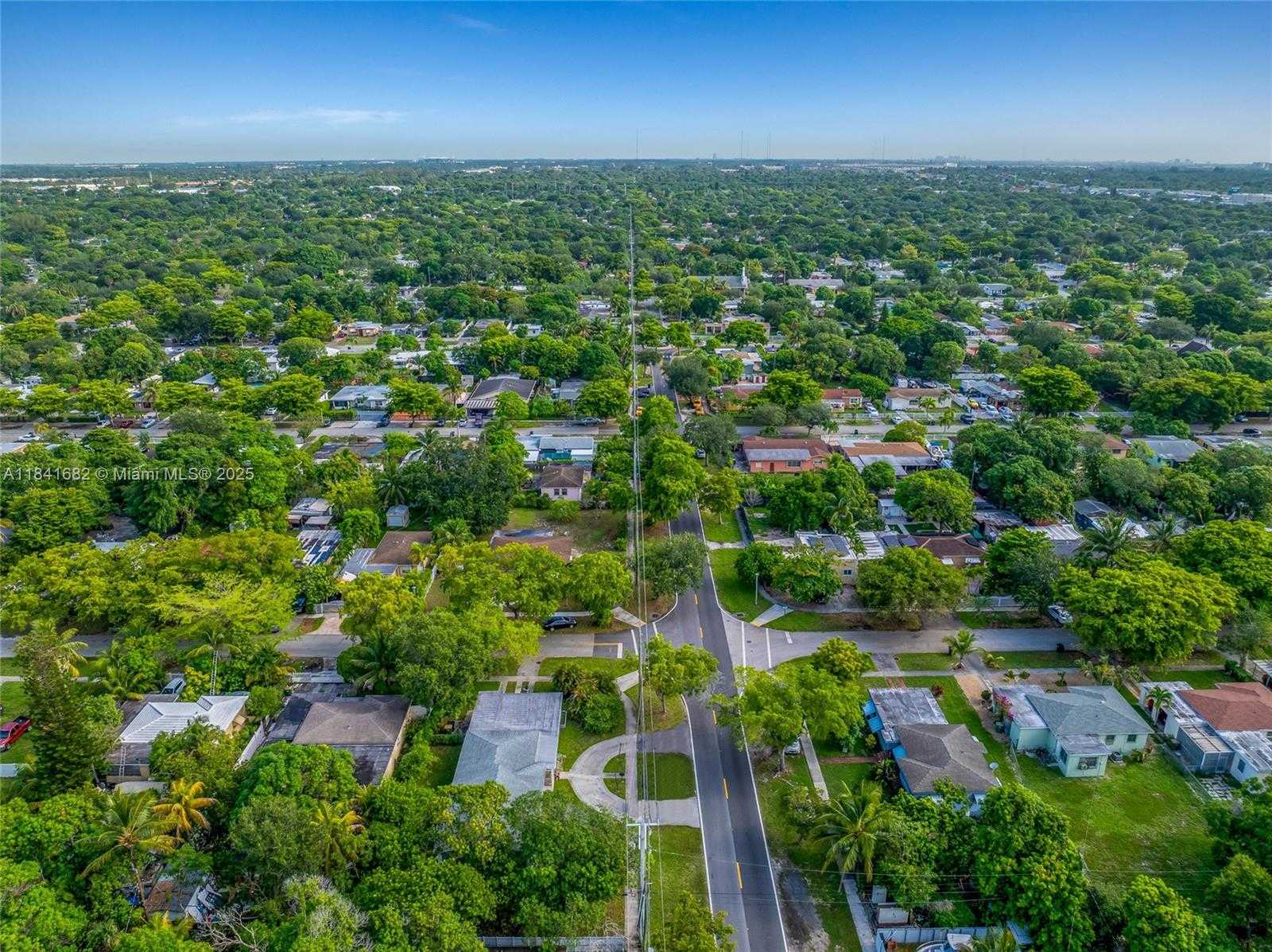 Small Image of 12090 NORTH WEST 12TH AVE, North Miami Number 10