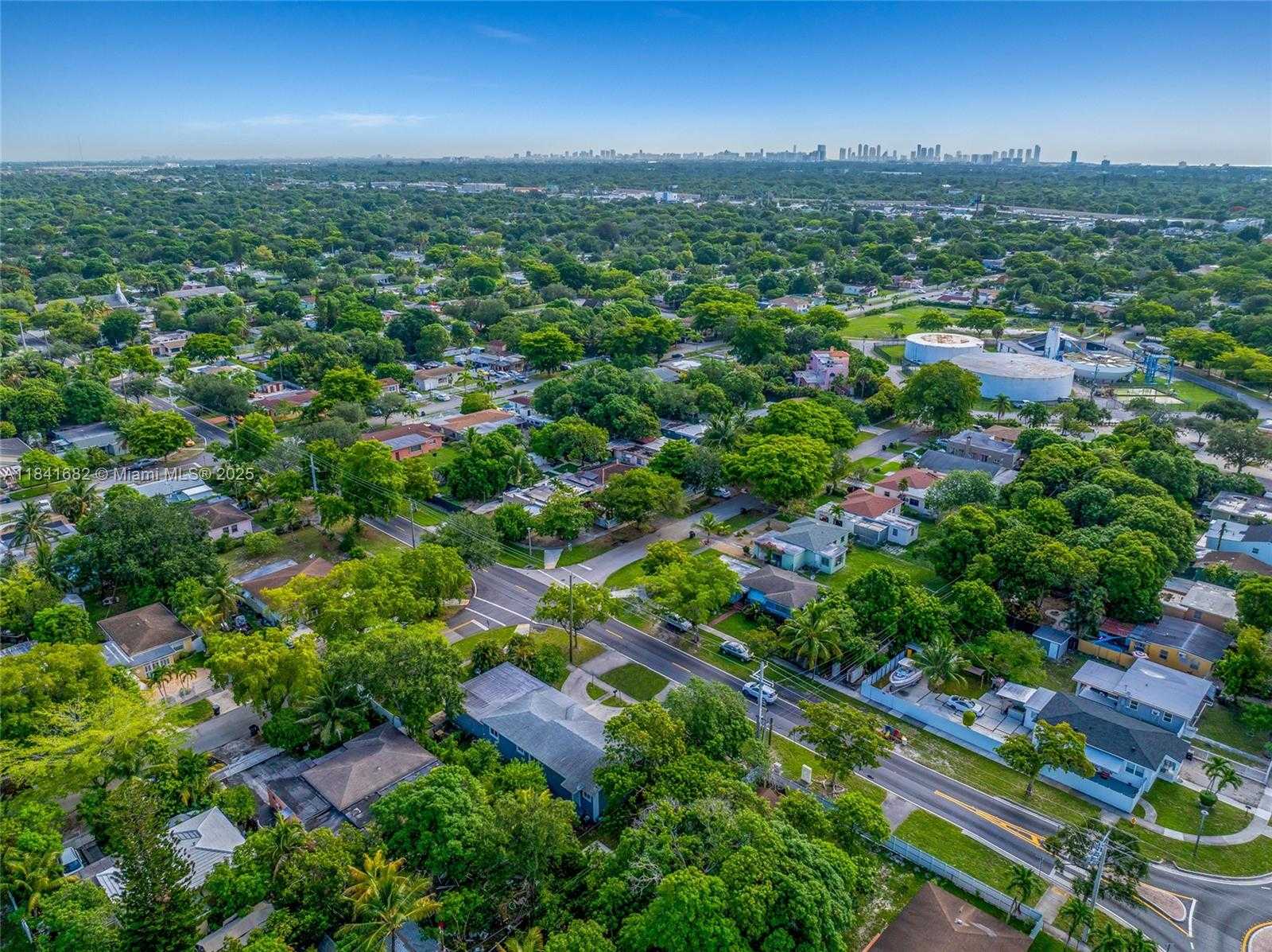 Small Image of 12090 NORTH WEST 12TH AVE, North Miami Number 12