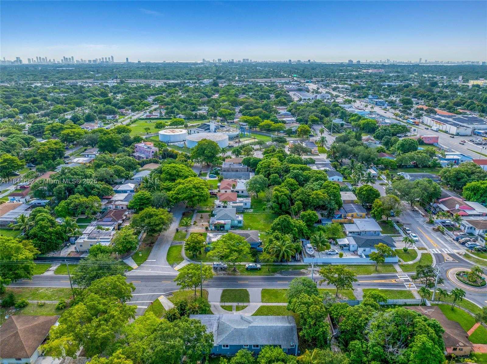 Small Image of 12090 NORTH WEST 12TH AVE, North Miami Number 14