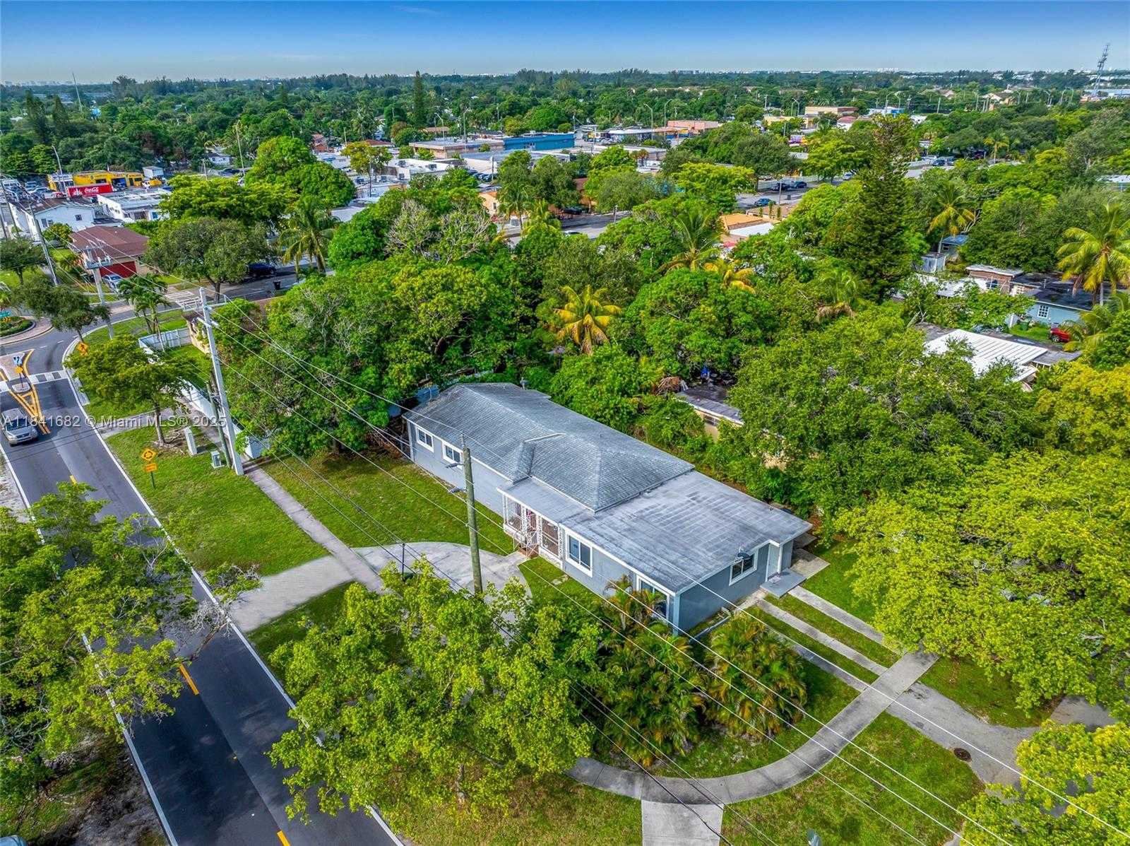 Small Image of 12090 NORTH WEST 12TH AVE, North Miami Number 2