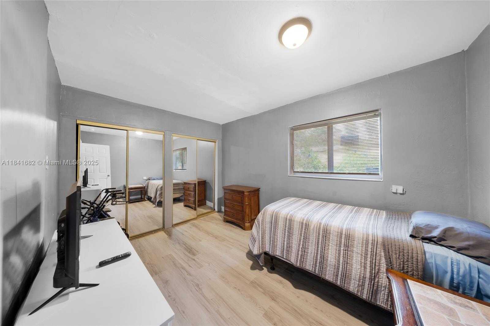 Small Image of 12090 NORTH WEST 12TH AVE, North Miami Number 28