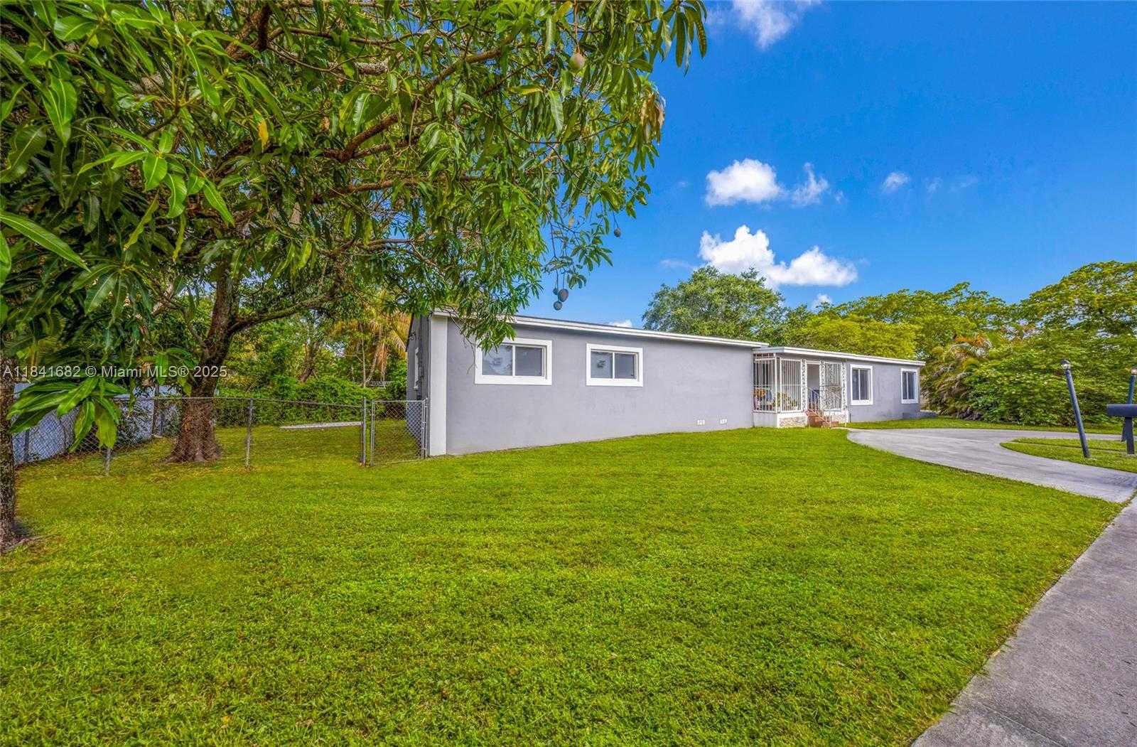 Small Image of 12090 NORTH WEST 12TH AVE, North Miami Number 46