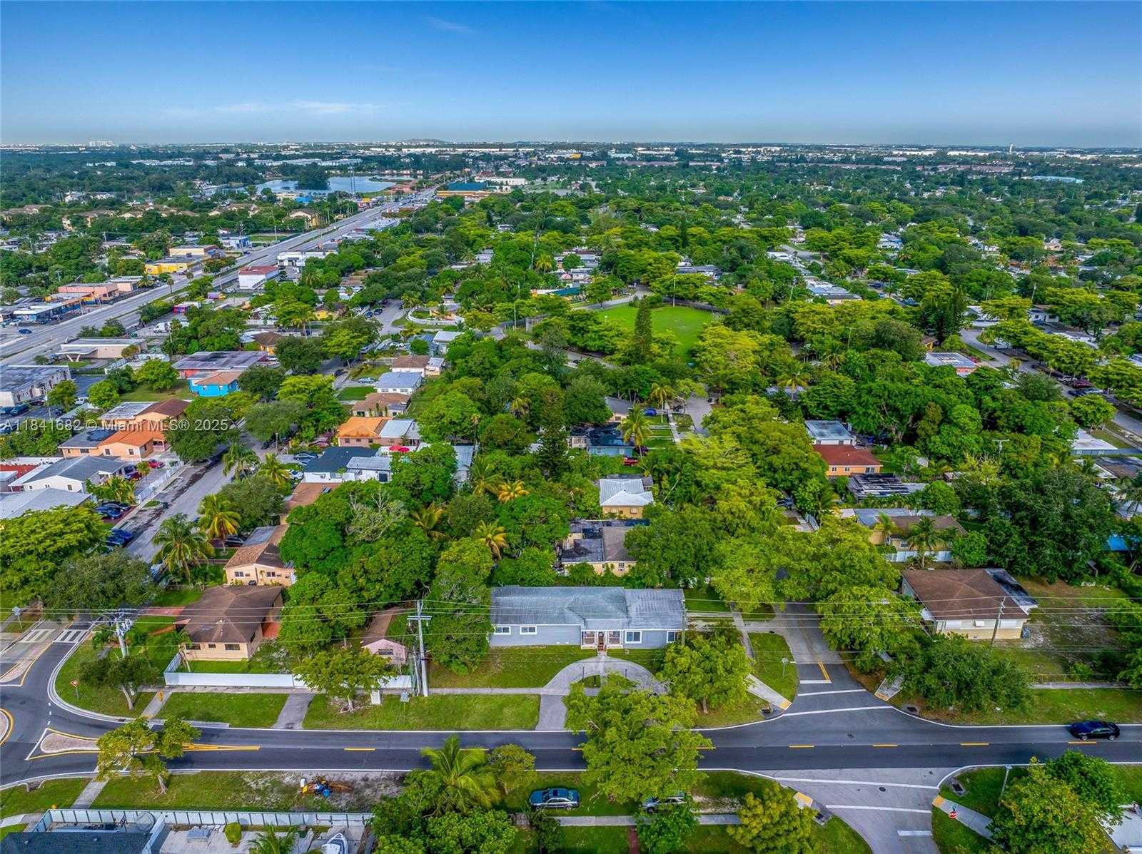 Small Image of 12090 NORTH WEST 12TH AVE, North Miami Number 6