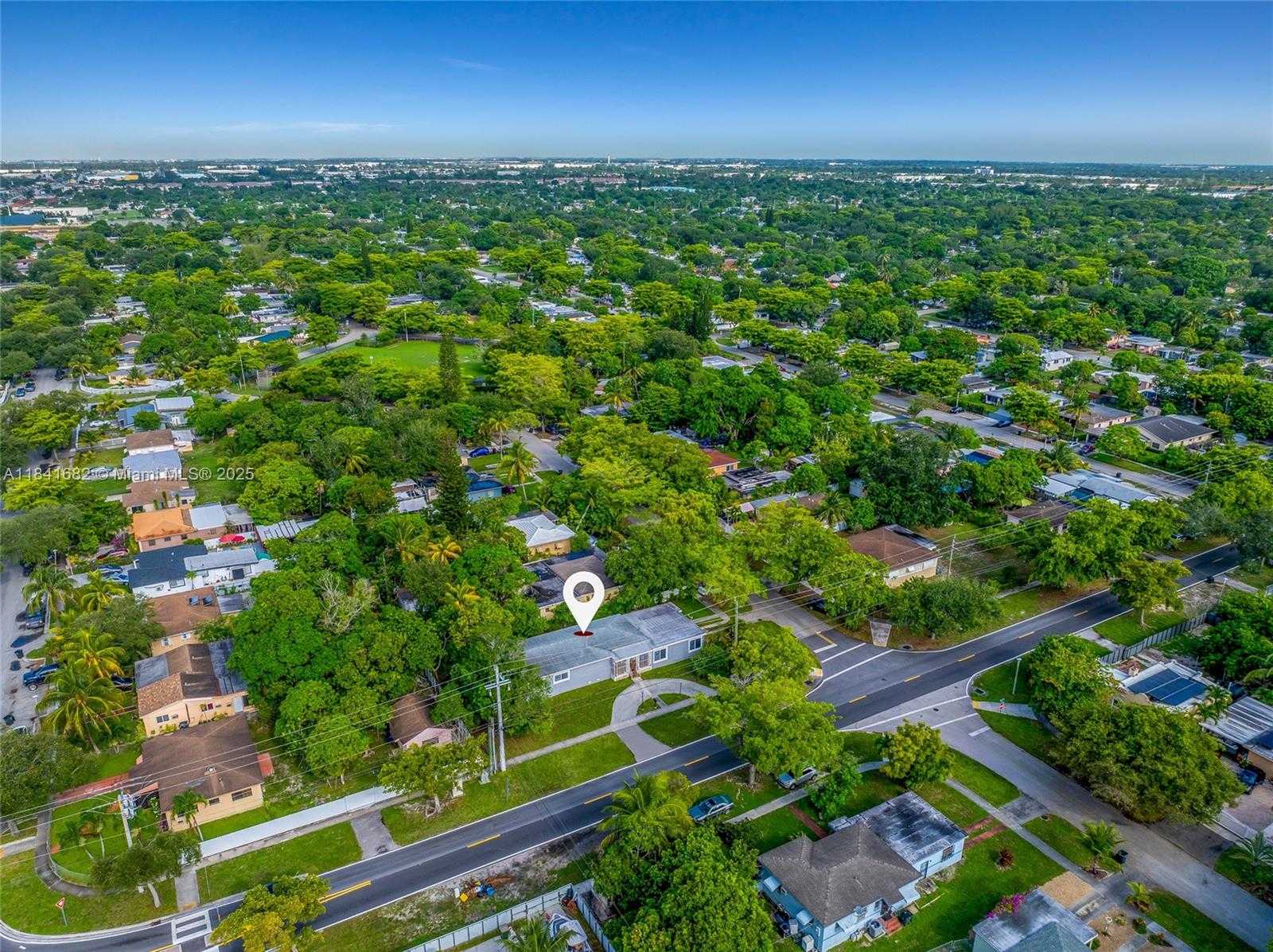 Small Image of 12090 NORTH WEST 12TH AVE, North Miami Number 7
