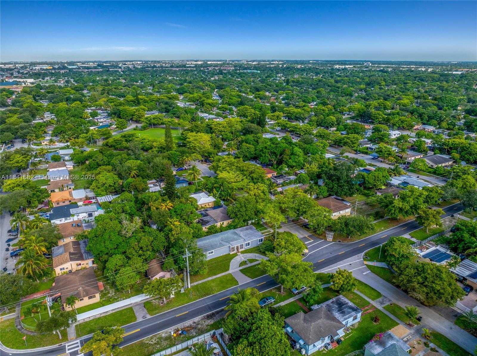 Small Image of 12090 NORTH WEST 12TH AVE, North Miami Number 8