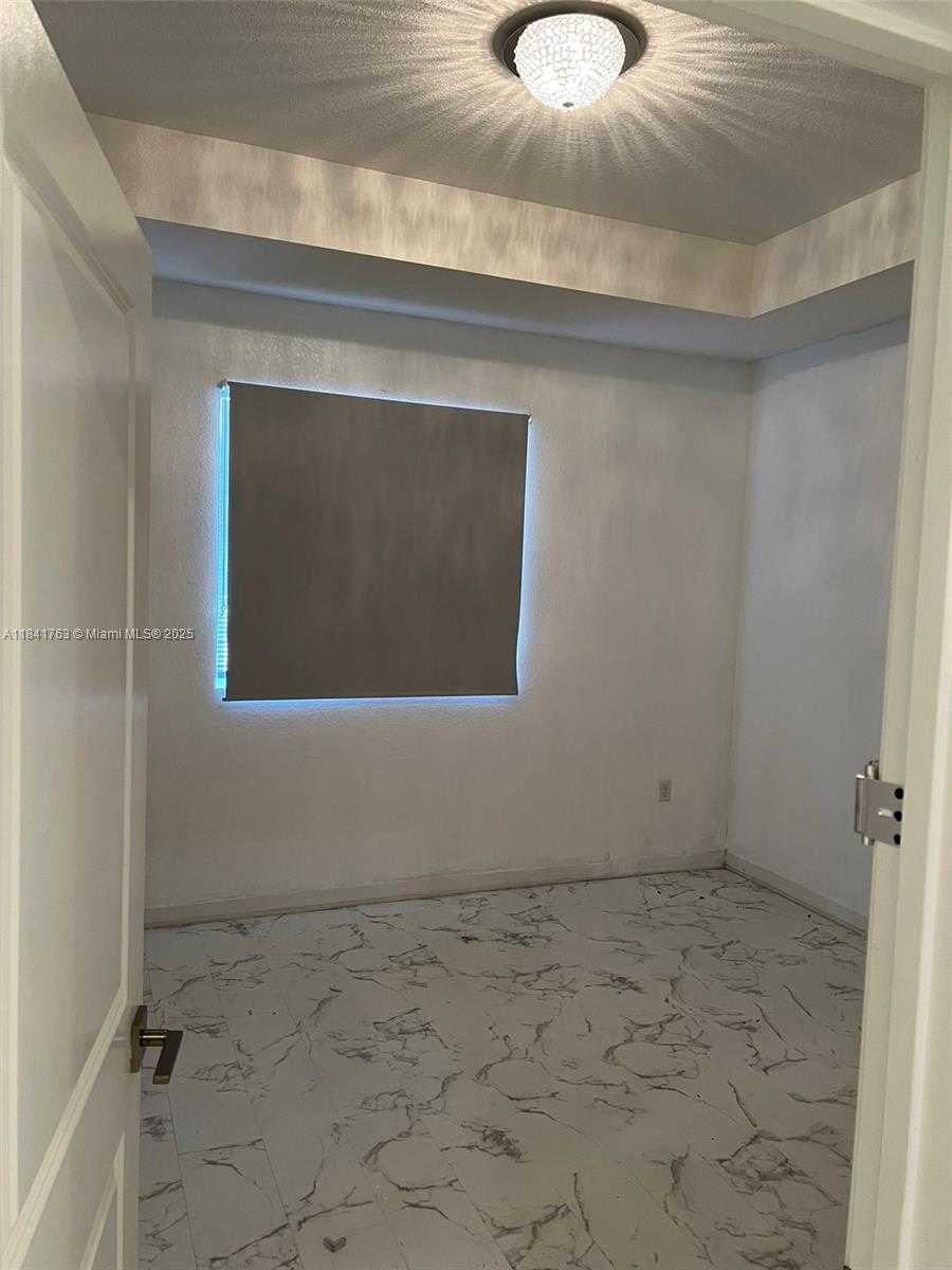 Small Image of 1703 SOUTH EAST 8TH PL, Homestead Number 8