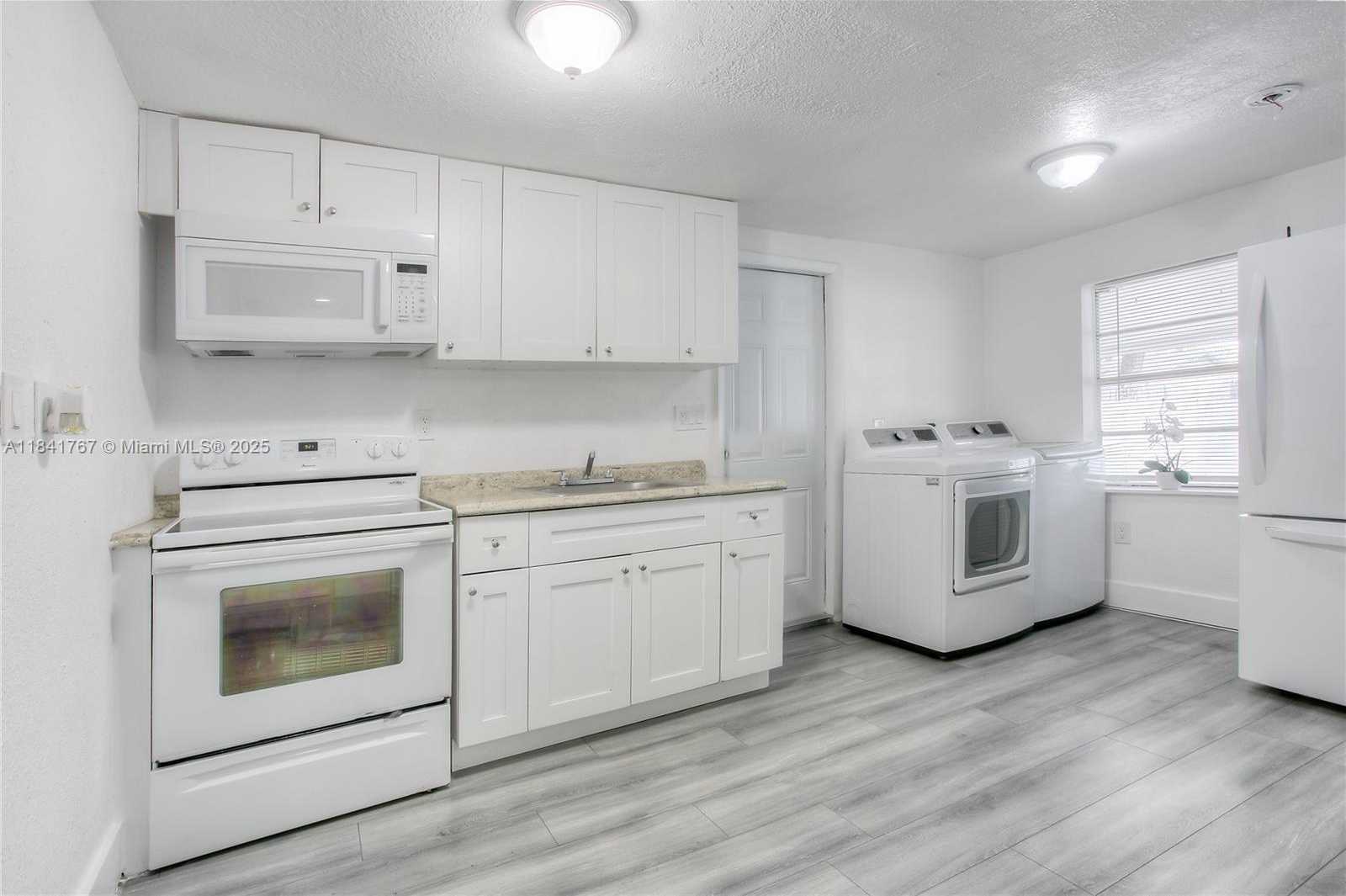 Small Image of 2051 NORTH WEST 152ND TER, Miami Gardens Number 6